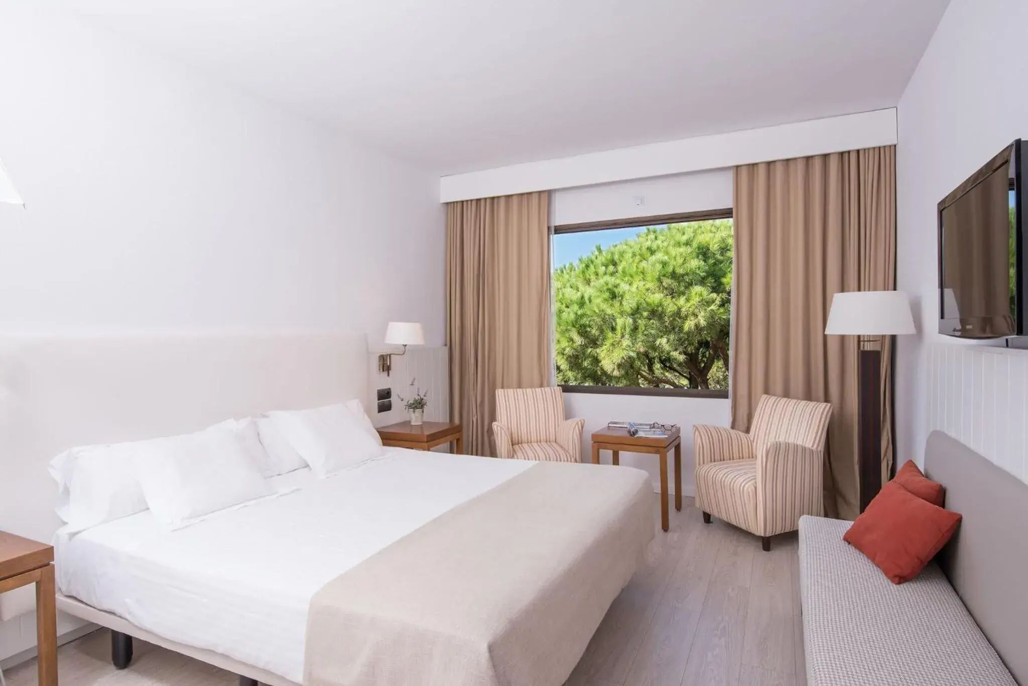Double or Twin Room in La Costa Hotel Golf & Beach Resort Double or Twin Room in La Costa Hotel Golf & Beach Resort