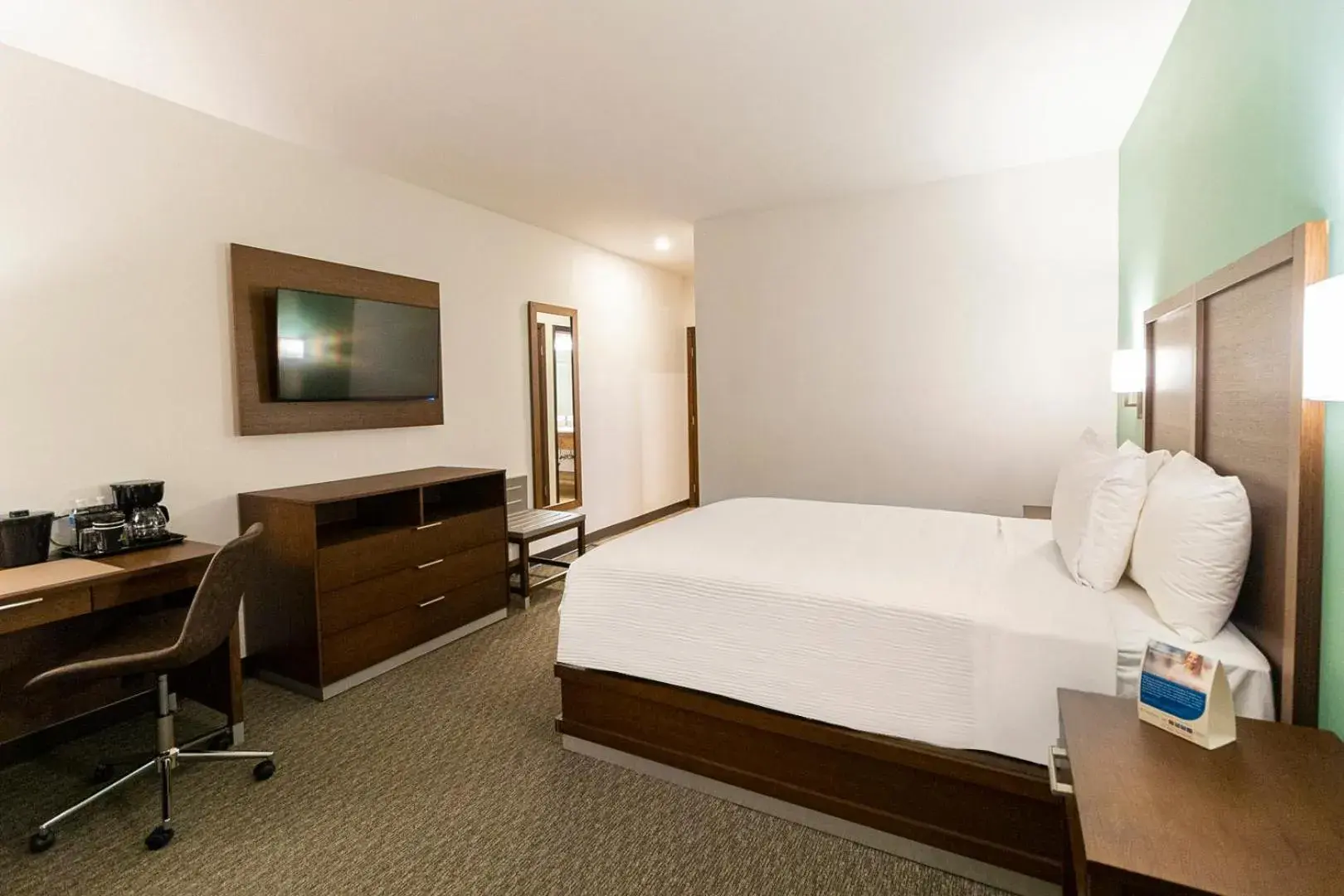 Queen Room - Accessible/Non Smoking in Comfort Inn Ciudad Juarez Queen Room - Accessible/Non Smoking in Comfort Inn Ciudad Juarez