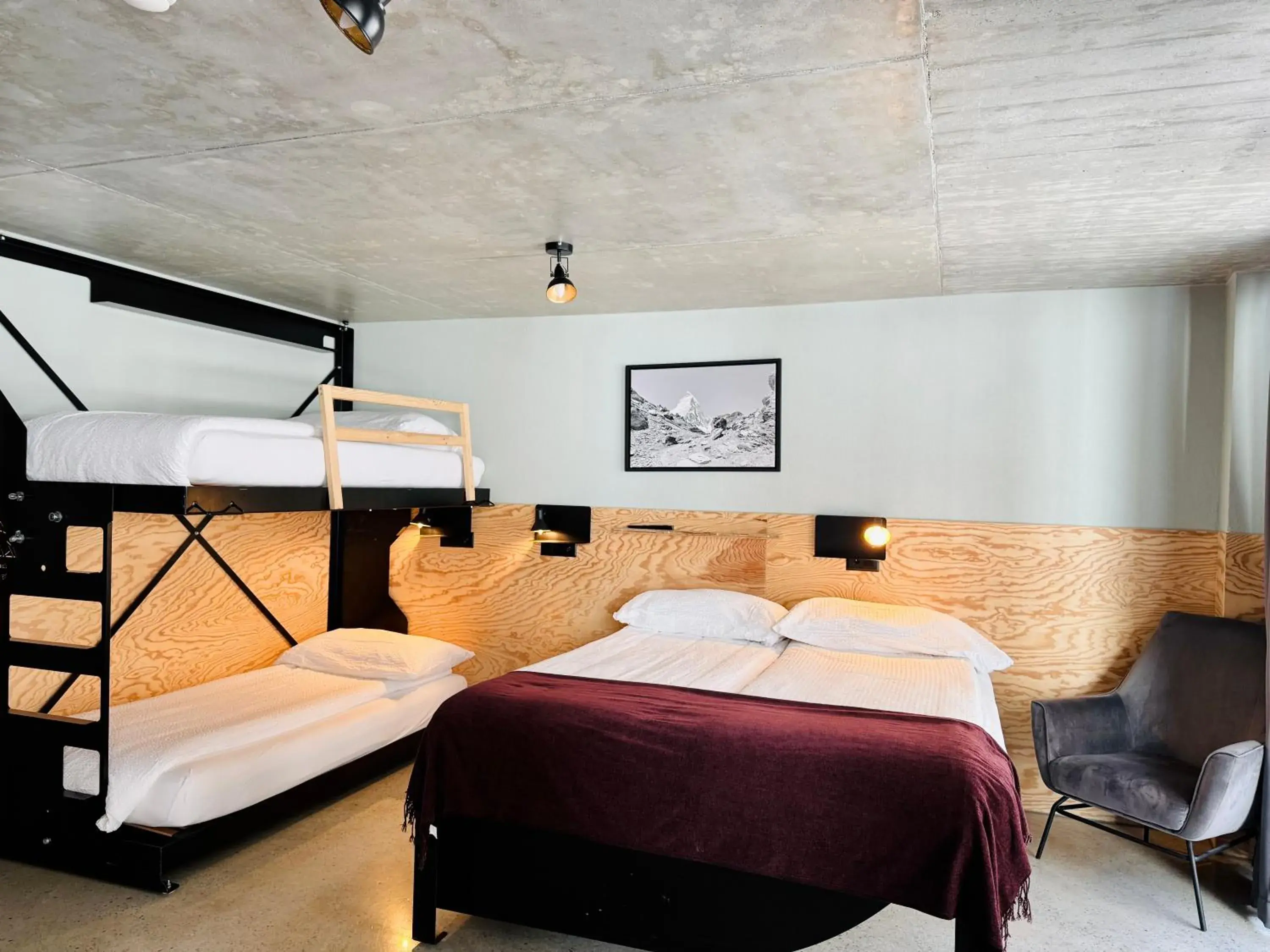 Quadruple Room with Mountain View - single occupancy in Peaky Riders Self Check-in Hotel Quadruple Room with Mountain View - single occupancy in Peaky Riders Self Check-in Hotel