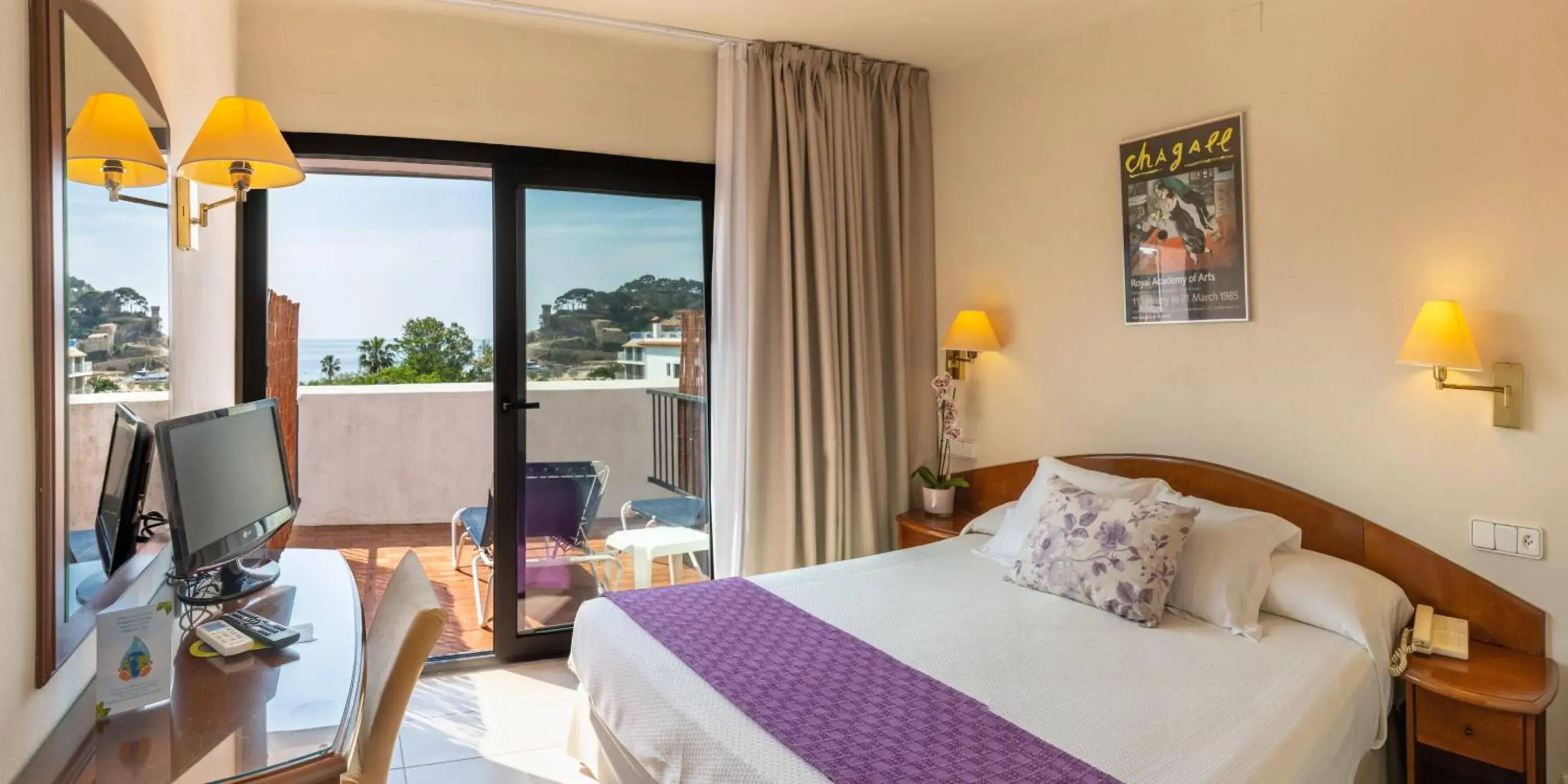 Double or Twin Room with Sea View in RVHotels Avenida Double or Twin Room with Sea View in RVHotels Avenida