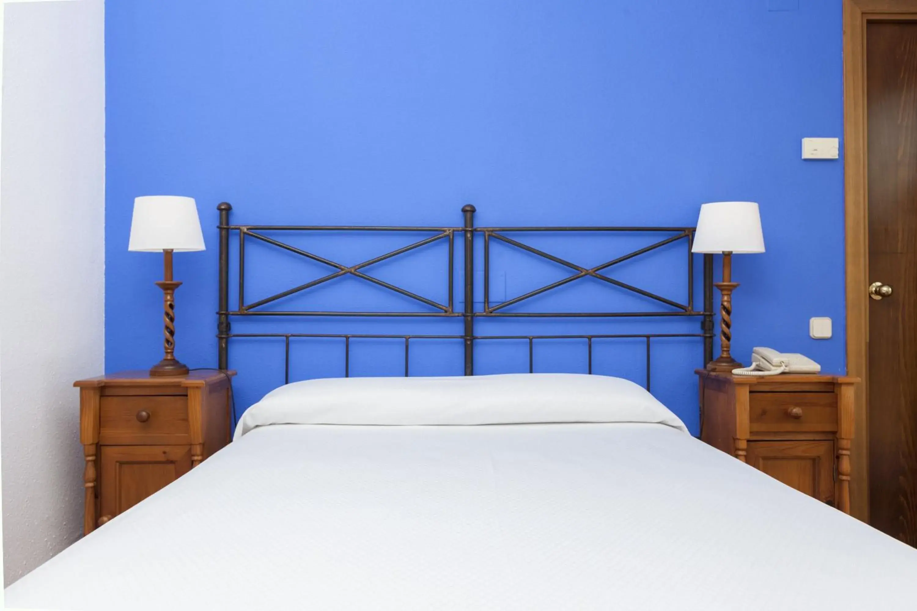 Single Room with Balcony in RVHotels Mar de Tossa Single Room with Balcony in RVHotels Mar de Tossa