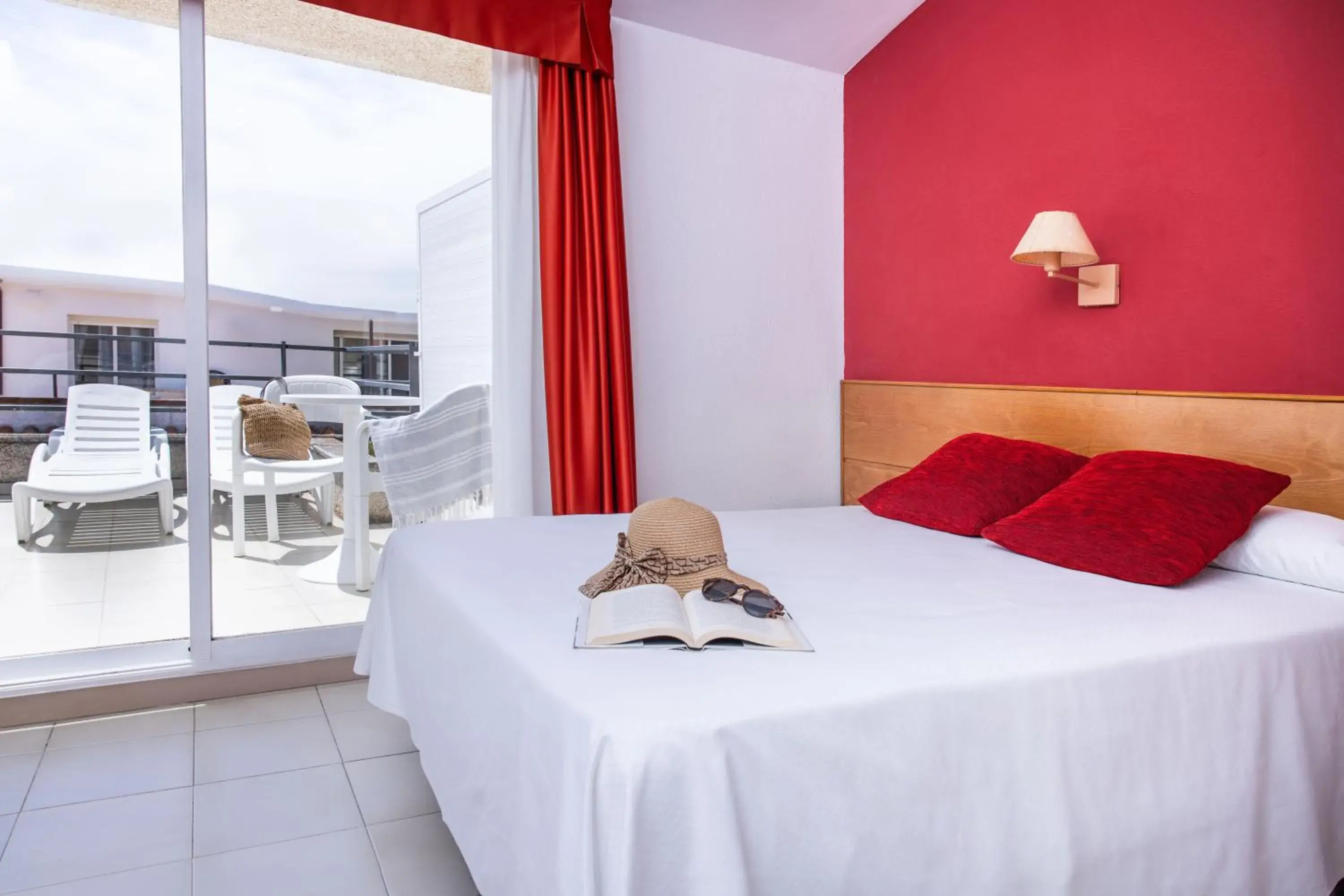 Double Room with Terrace in RVHotels Mar de Tossa Double Room with Terrace in RVHotels Mar de Tossa