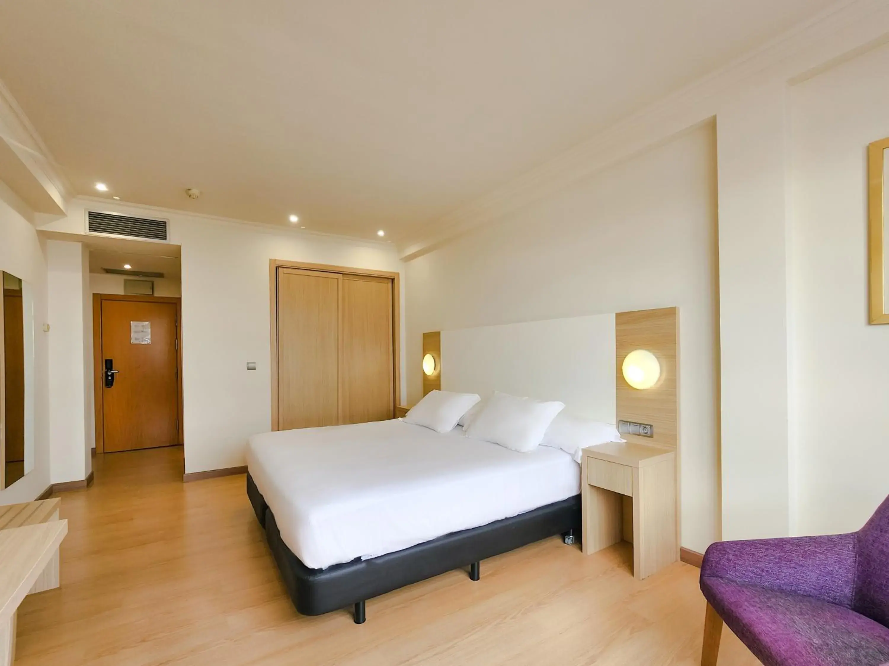 Double Room with Sea View in Hotel Faranda Rías Altas Double Room with Sea View in Hotel Faranda Rías Altas