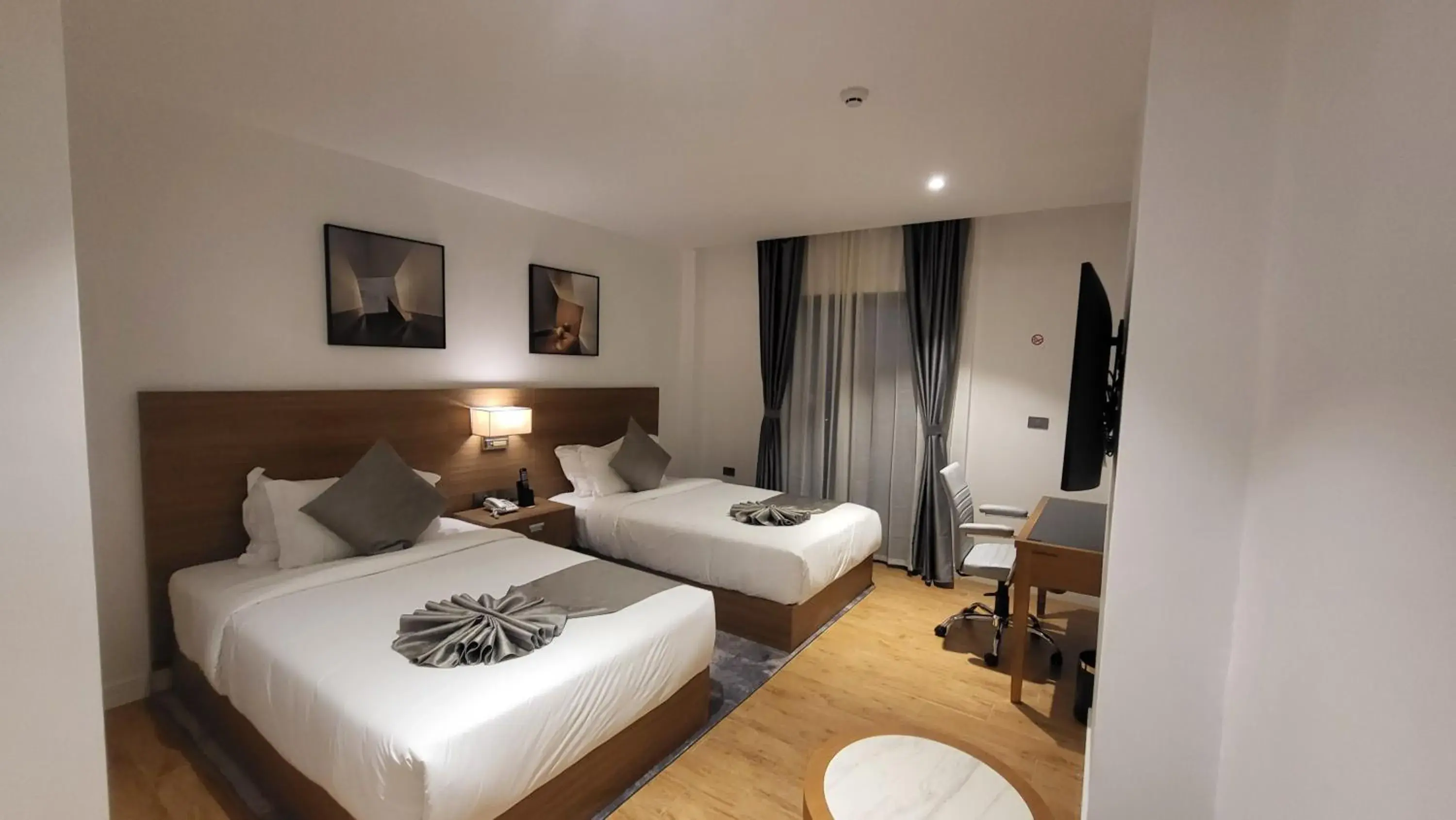 Deluxe Twin Room in Hayes Hotel, Addis Ababa Deluxe Twin Room in Hayes Hotel, Addis Ababa