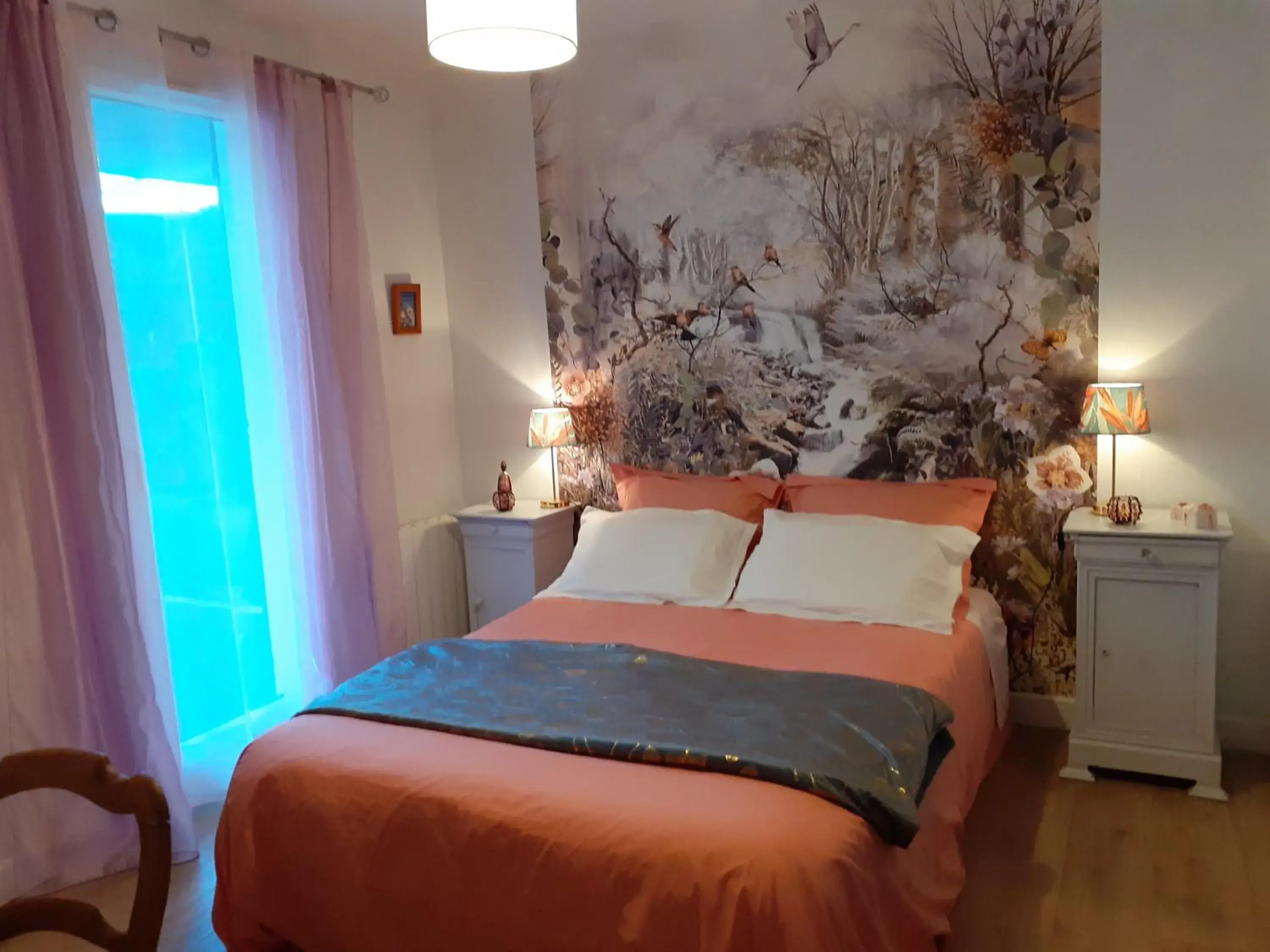 Double Room - single occupancy - Disability Access in Les Oiseaux chambre d'hôtes Double Room - single occupancy - Disability Access in Les Oiseaux chambre d'hôtes