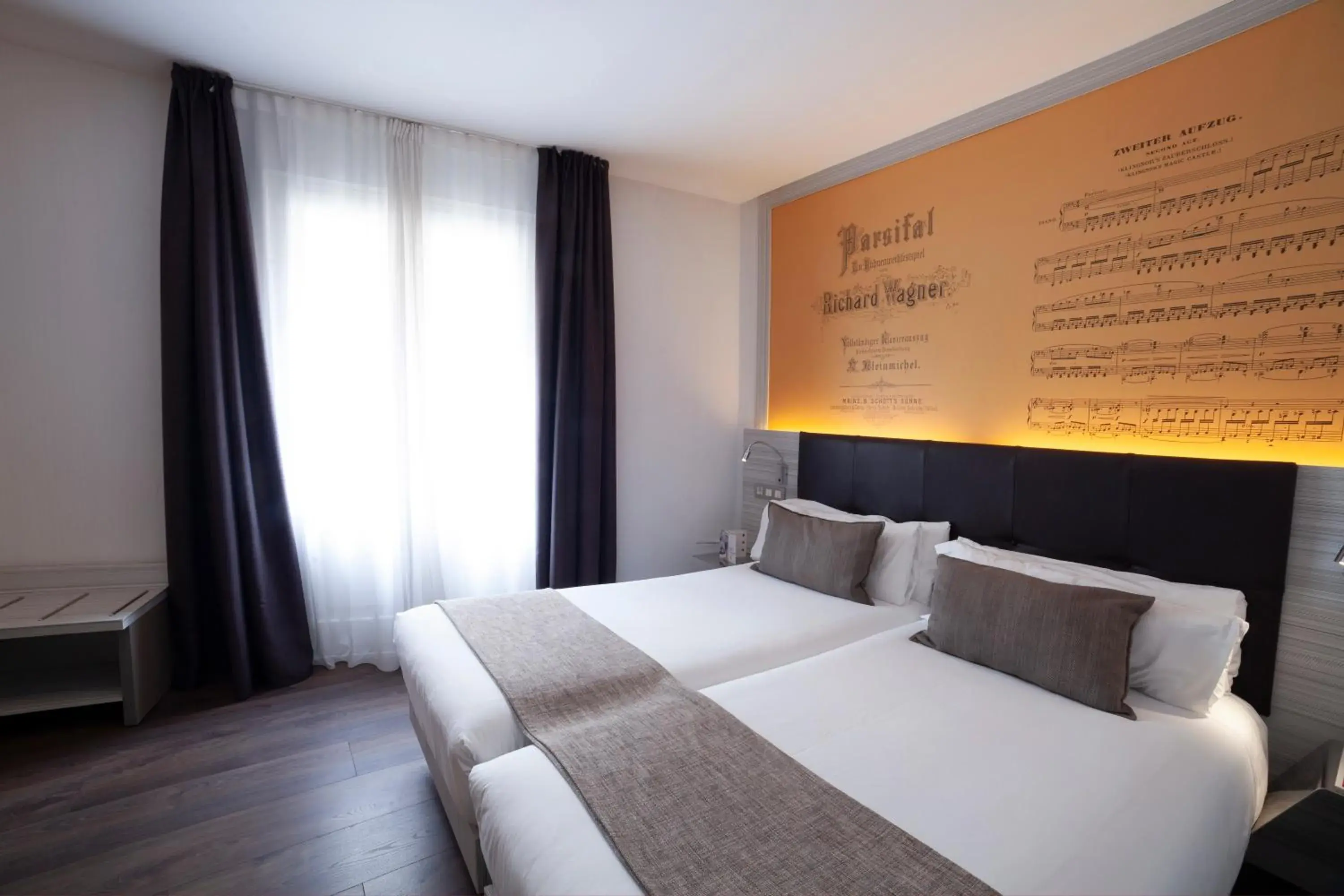 Quadruple Room in Petit Palace Boqueria Garden Quadruple Room in Petit Palace Boqueria Garden