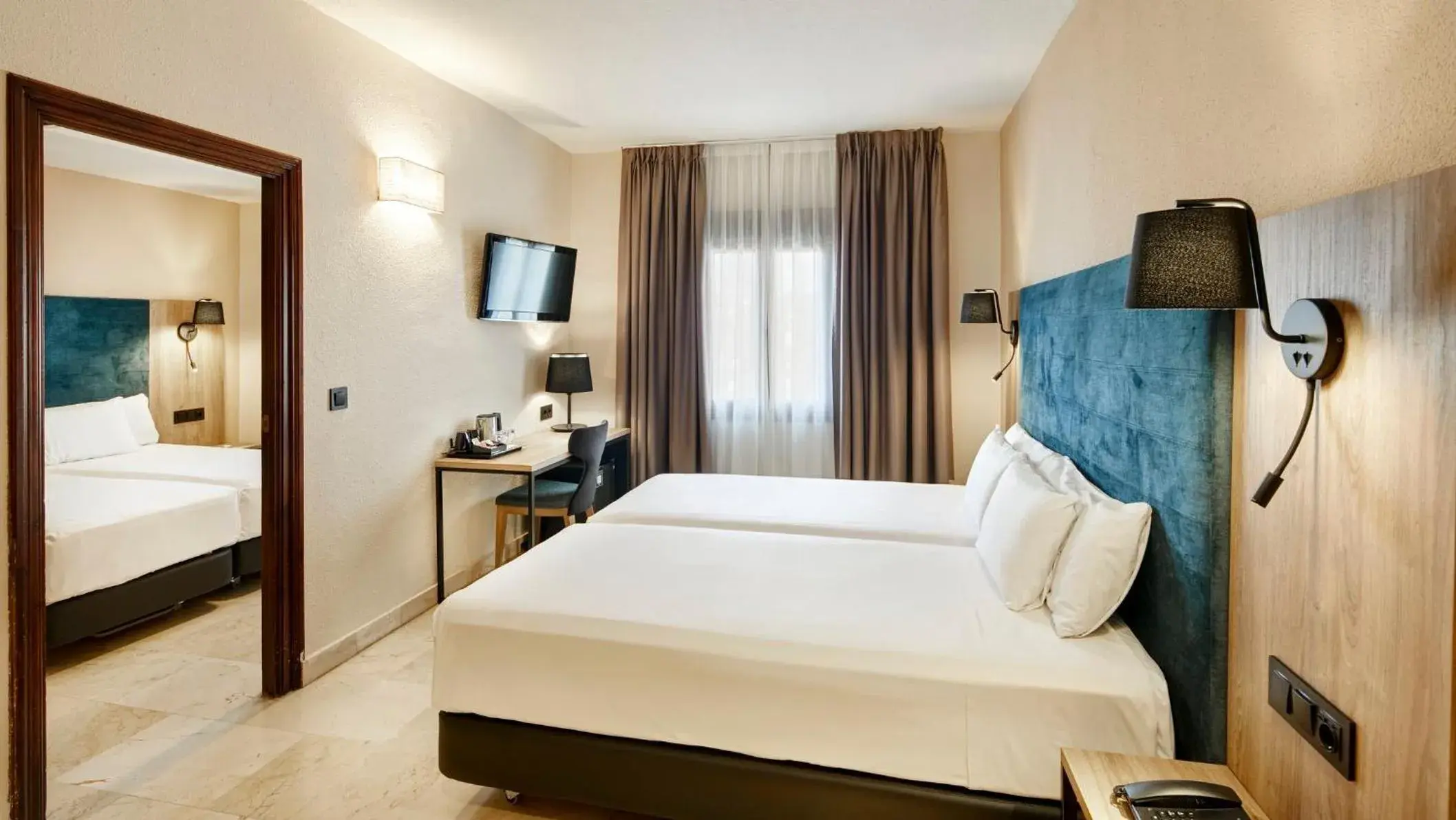 Family Room (4 Adults) in Hotel Sercotel Alfonso VI Family Room (4 Adults) in Hotel Sercotel Alfonso VI