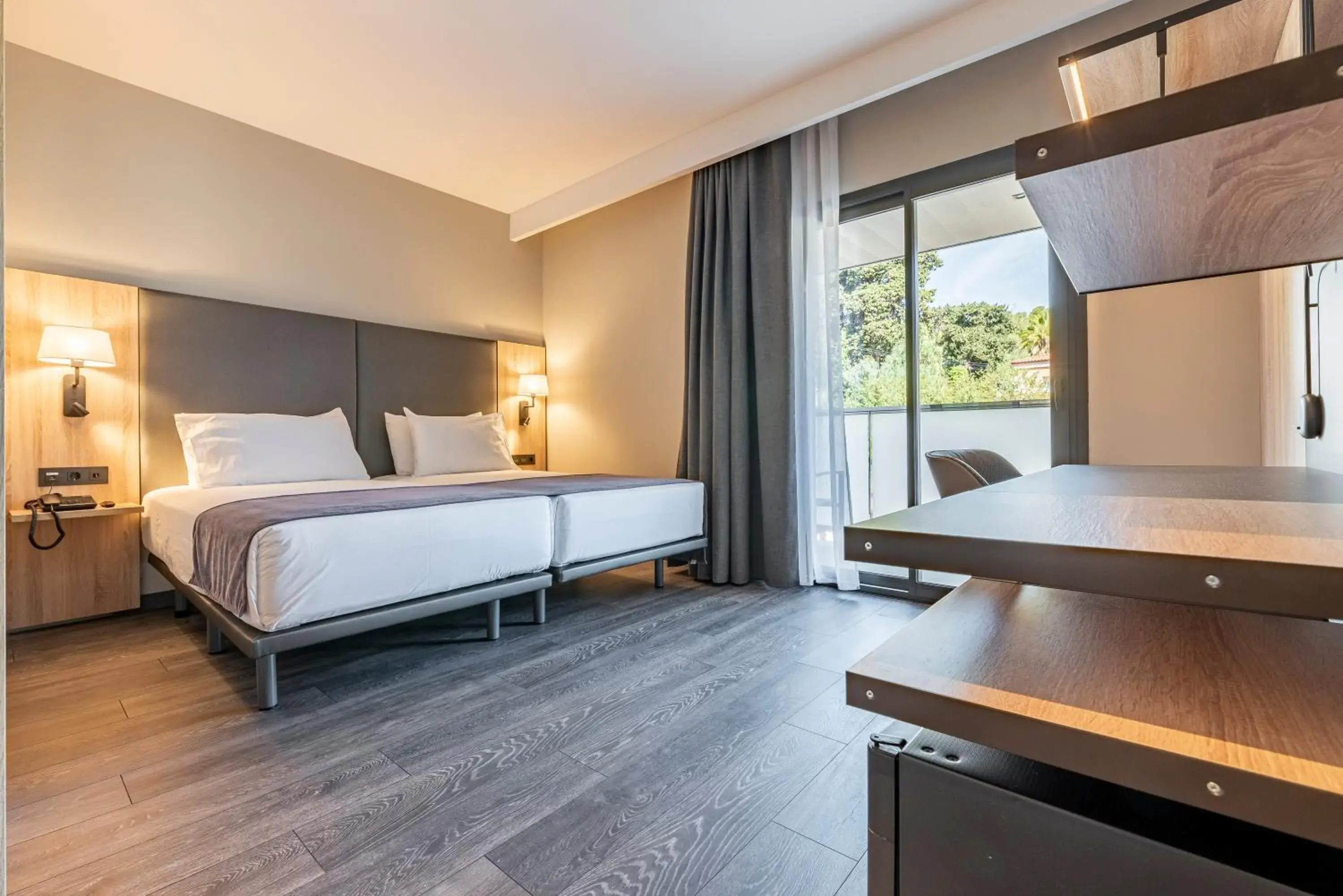 Twin Room with City View and Terrace in Astari Twin Room with City View and Terrace in Astari