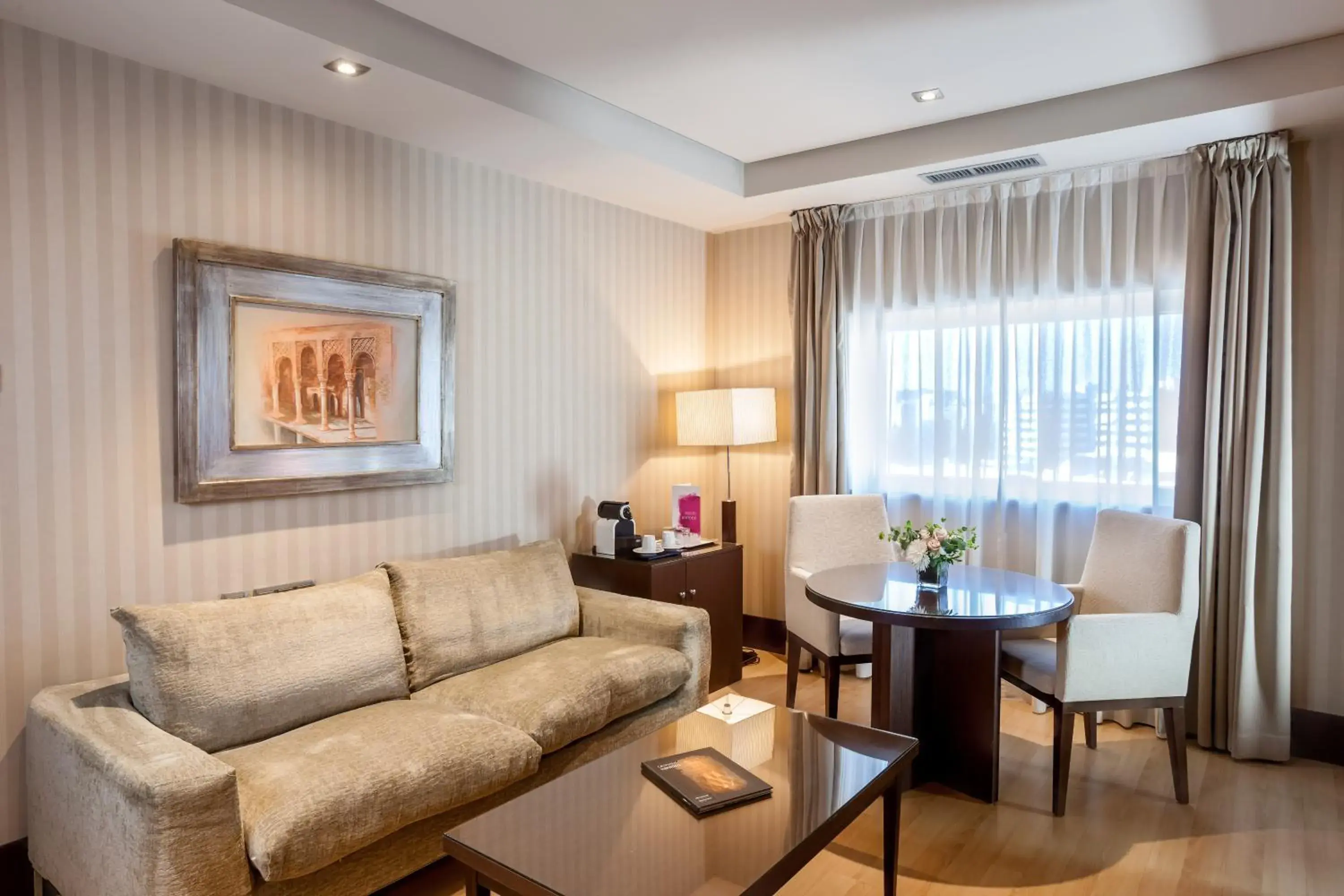 Family Junior Suite (4 Adults) in Barceló Granada Congress Family Junior Suite (4 Adults) in Barceló Granada Congress