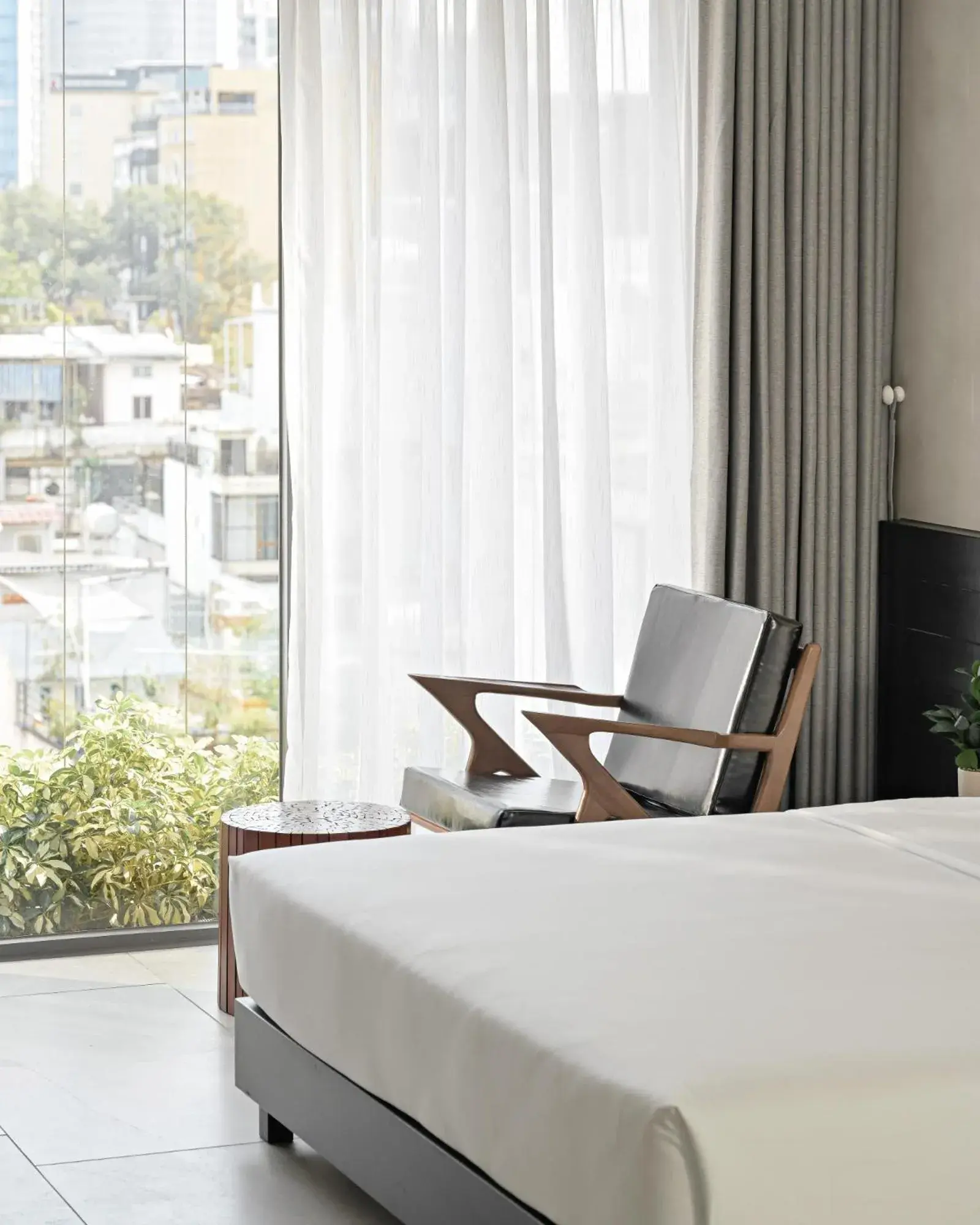 3E Signature Above in Triple E Hotel Metro Ben Thanh 3E Signature Above in Triple E Hotel Metro Ben Thanh