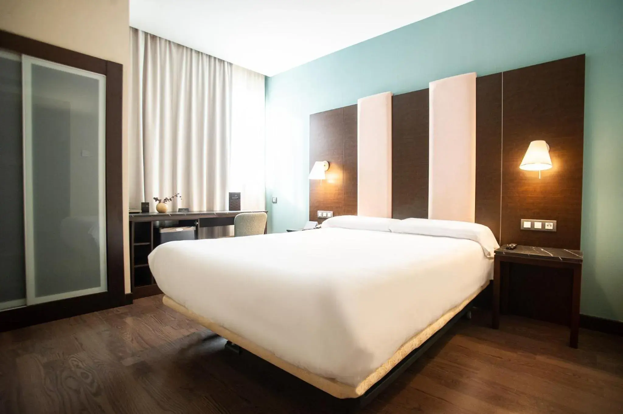 Standard Queen Room in AZZ Pamplona Norte Hotel Standard Queen Room in AZZ Pamplona Norte Hotel