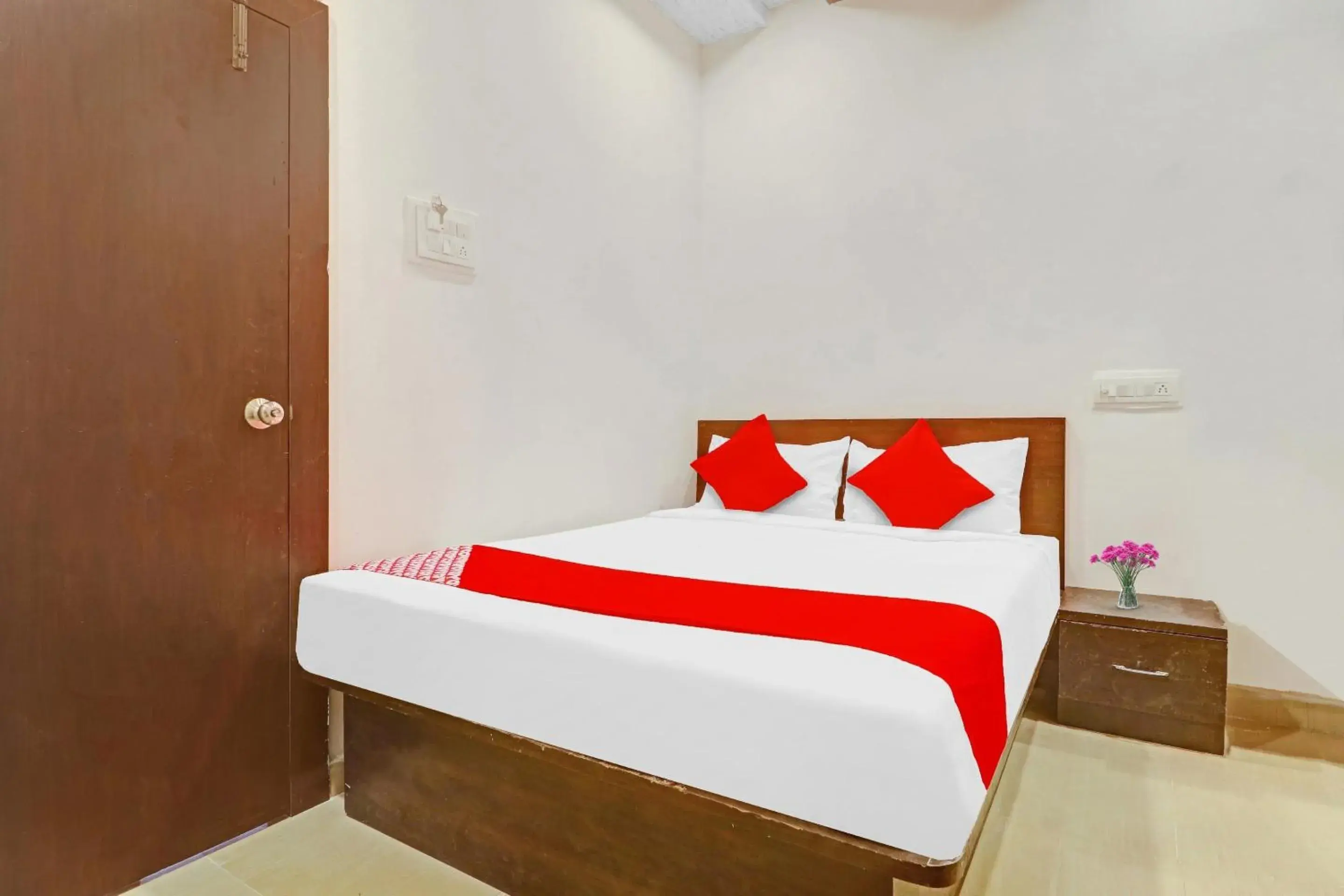 Standard Double Room - single occupancy in Hotel O R Square Near LB Nagar Metro Station Standard Double Room - single occupancy in Hotel O R Square Near LB Nagar Metro Station