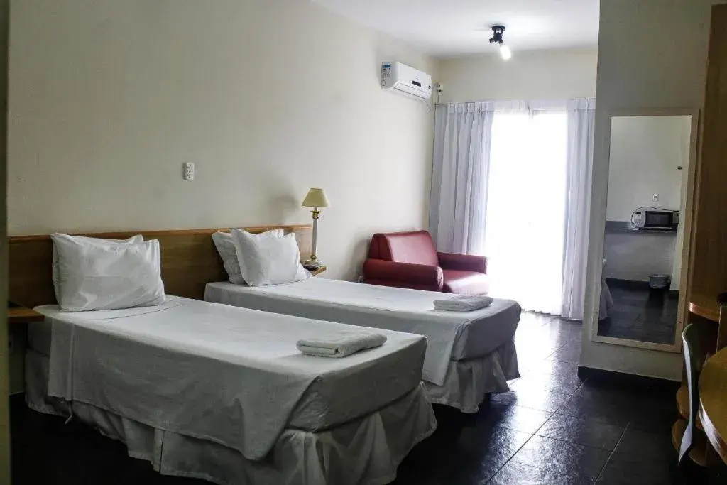 Budget Twin Room in Bravo Suites São Carlos Budget Twin Room in Bravo Suites São Carlos