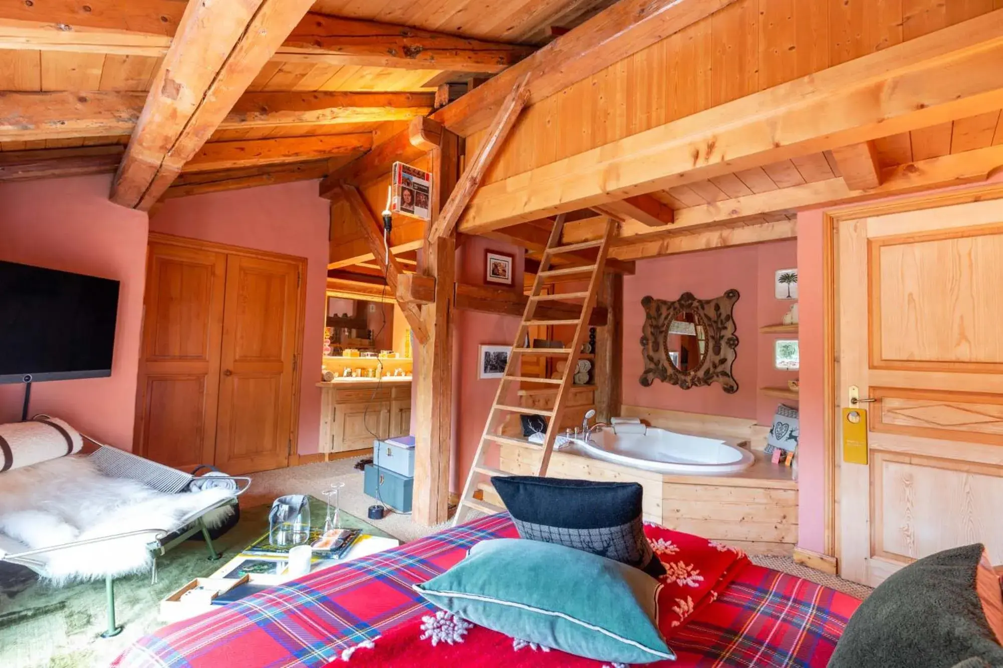 Suite with Hot Tub in Magic Megève Bois Suite with Hot Tub in Magic Megève Bois