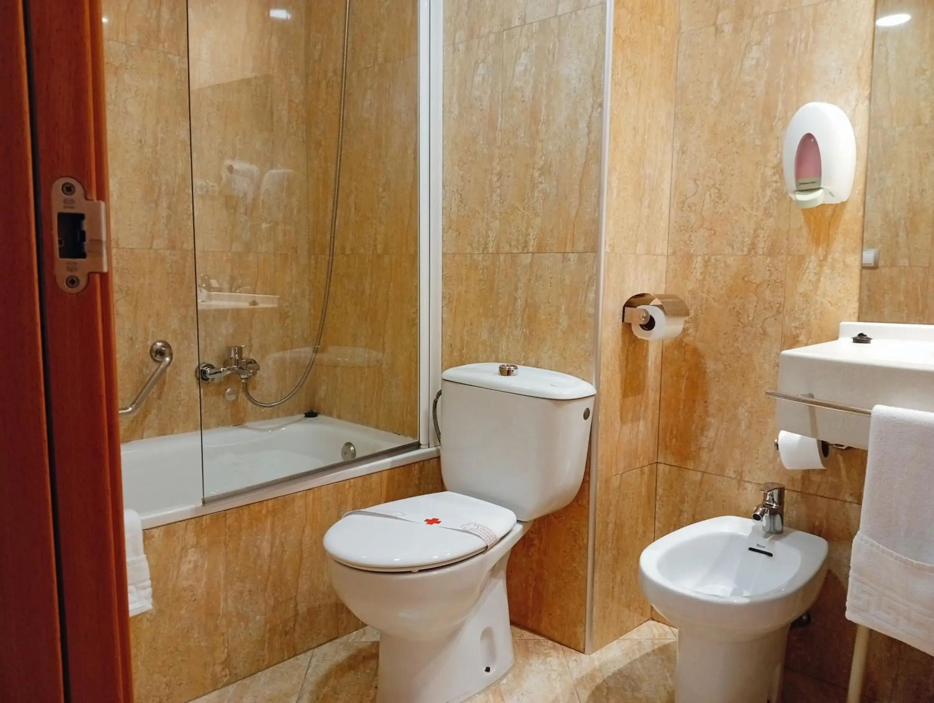 Standard Quadruple Room in Torrejoven Standard Quadruple Room in Torrejoven