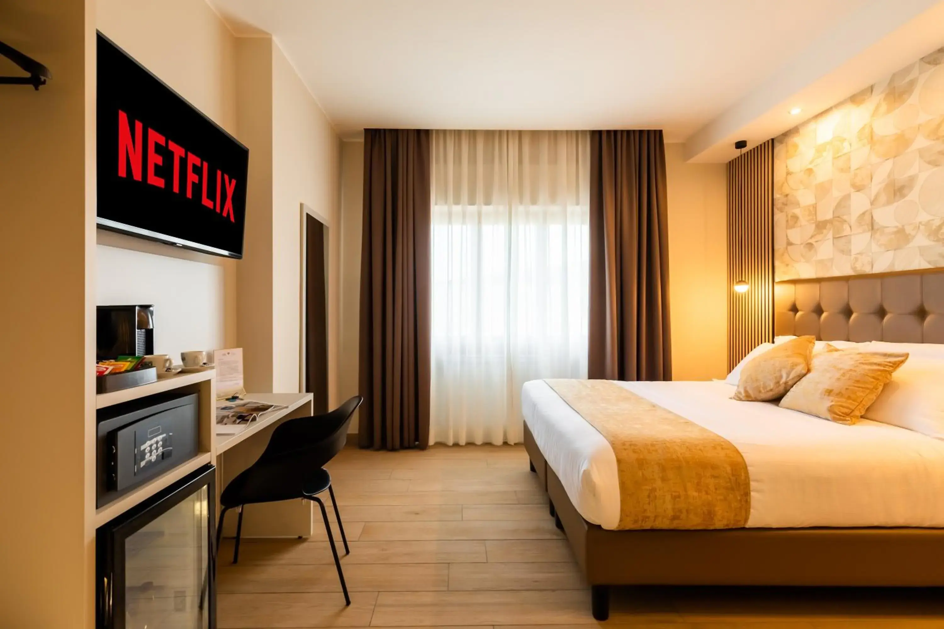 Deluxe Triple Room in AlbaDea Suites&Jacuzzi Deluxe Triple Room in AlbaDea Suites&Jacuzzi