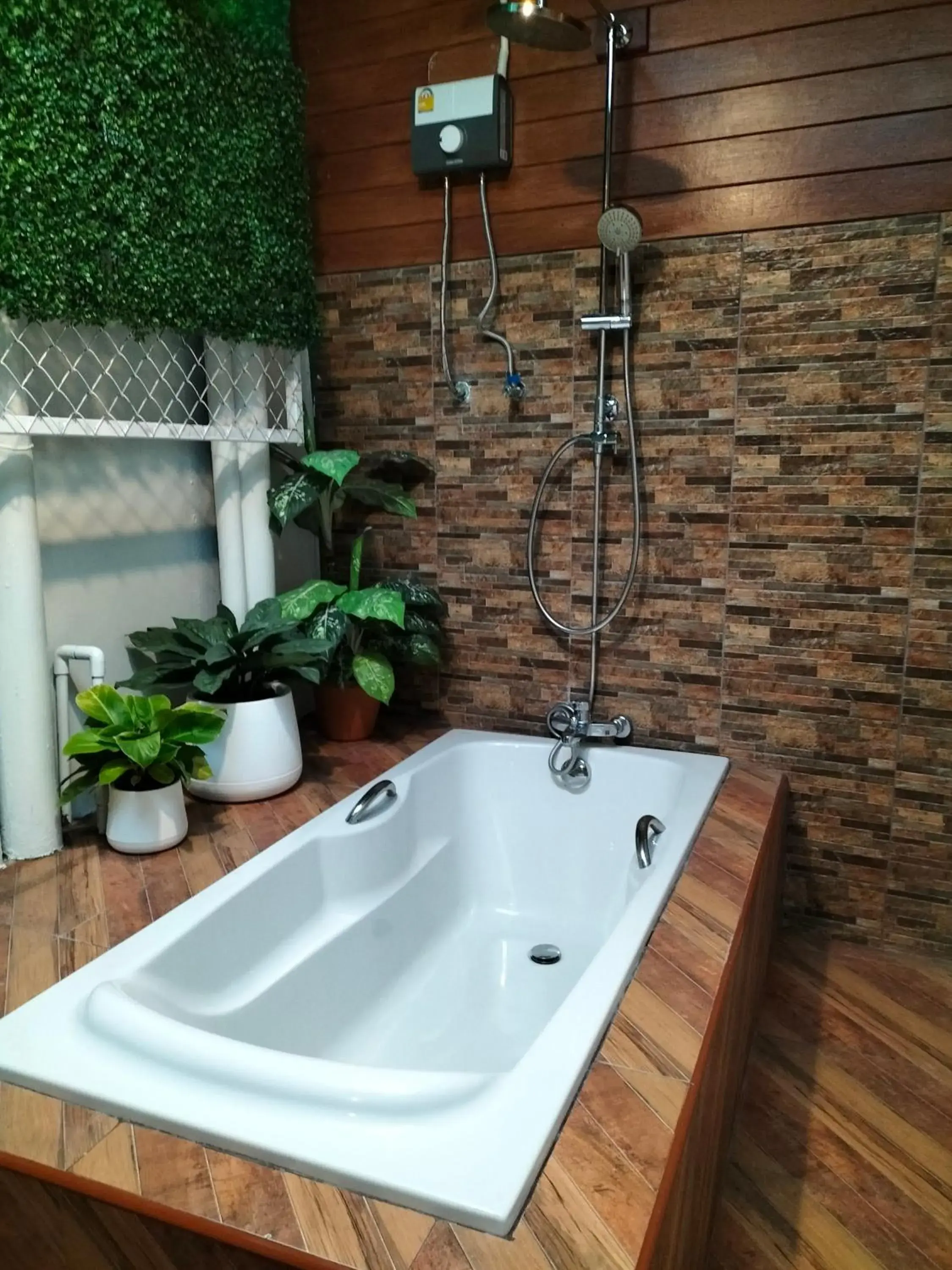 Deluxe Double Room with Bath in Baan Chiang Maan Deluxe Double Room with Bath in Baan Chiang Maan