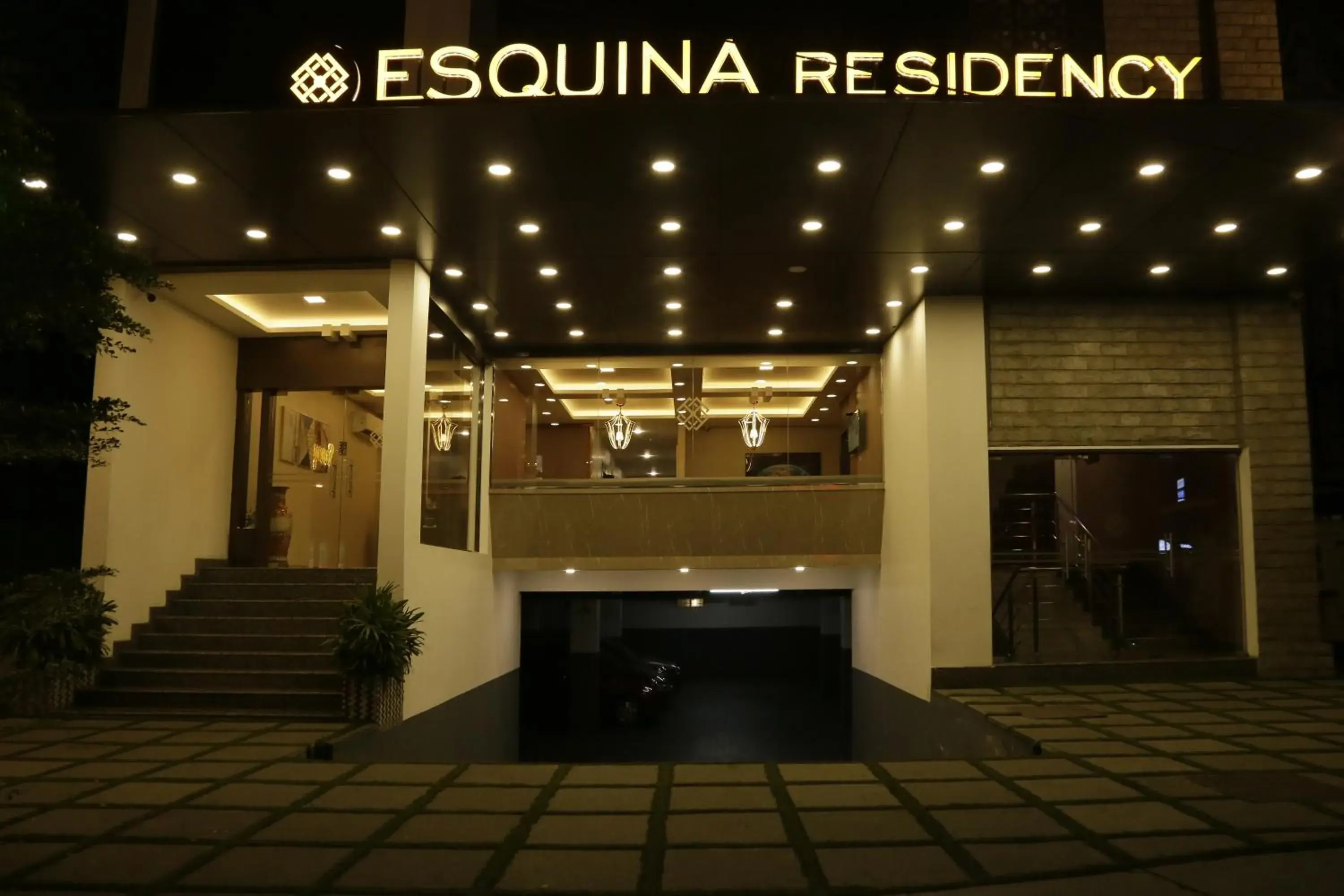ESQUINA RESIDENCY ESQUINA RESIDENCY
