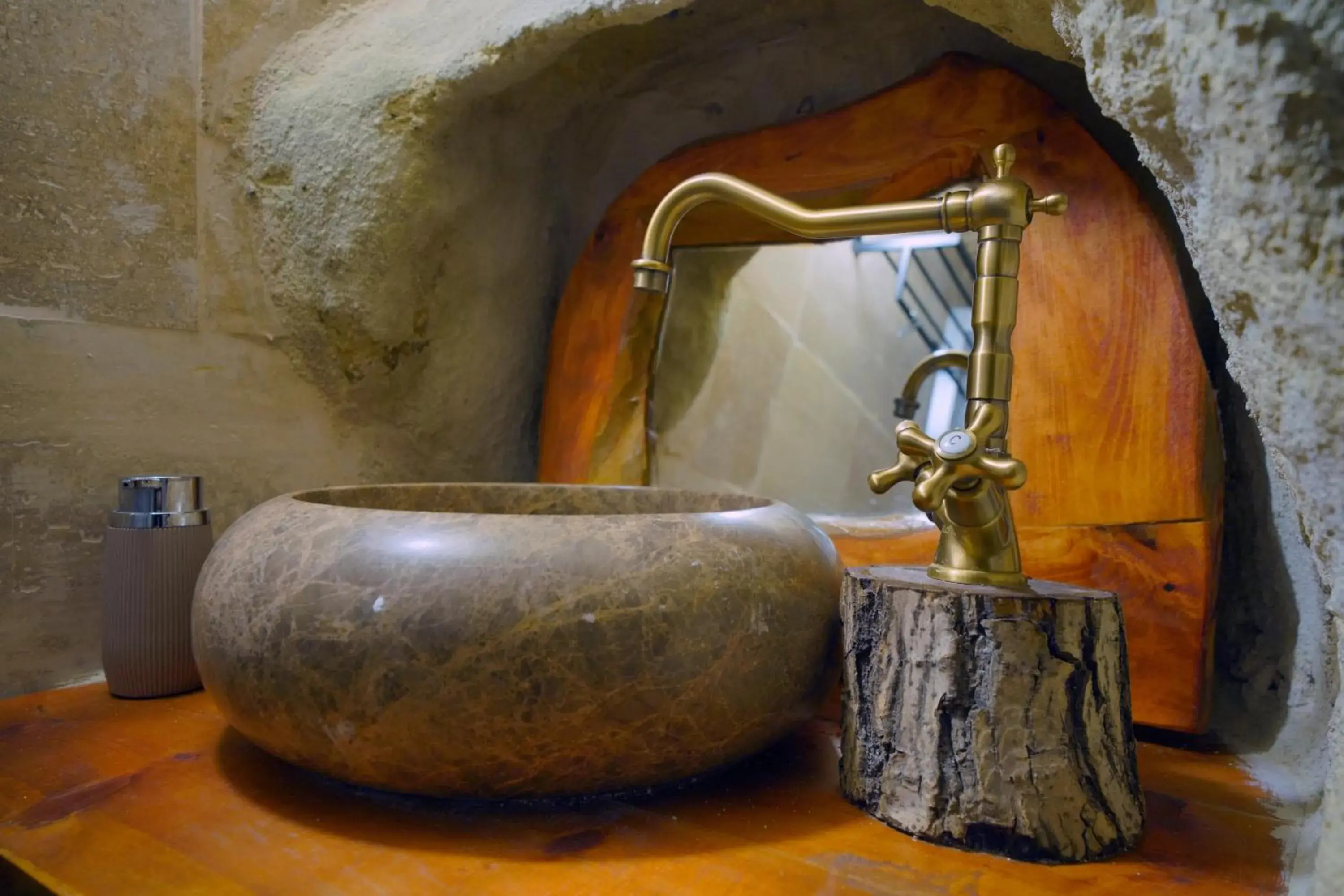 Deluxe Double Room - single occupancy in Babili Cappadocia Cave Deluxe Double Room - single occupancy in Babili Cappadocia Cave