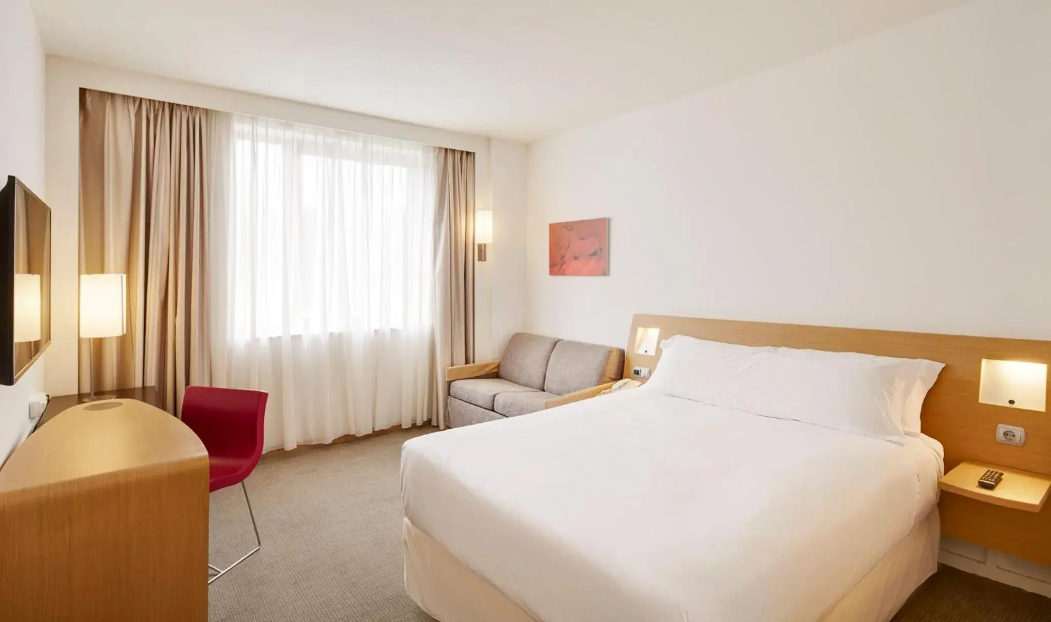 Standard Double Room in Sercotel Valladolid Standard Double Room in Sercotel Valladolid