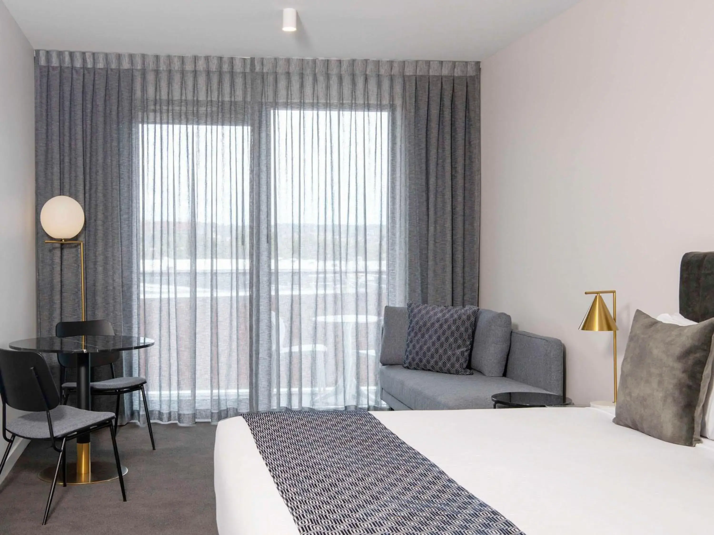King Room with Balcony in Mantra Tonsley Adelaide King Room with Balcony in Mantra Tonsley Adelaide