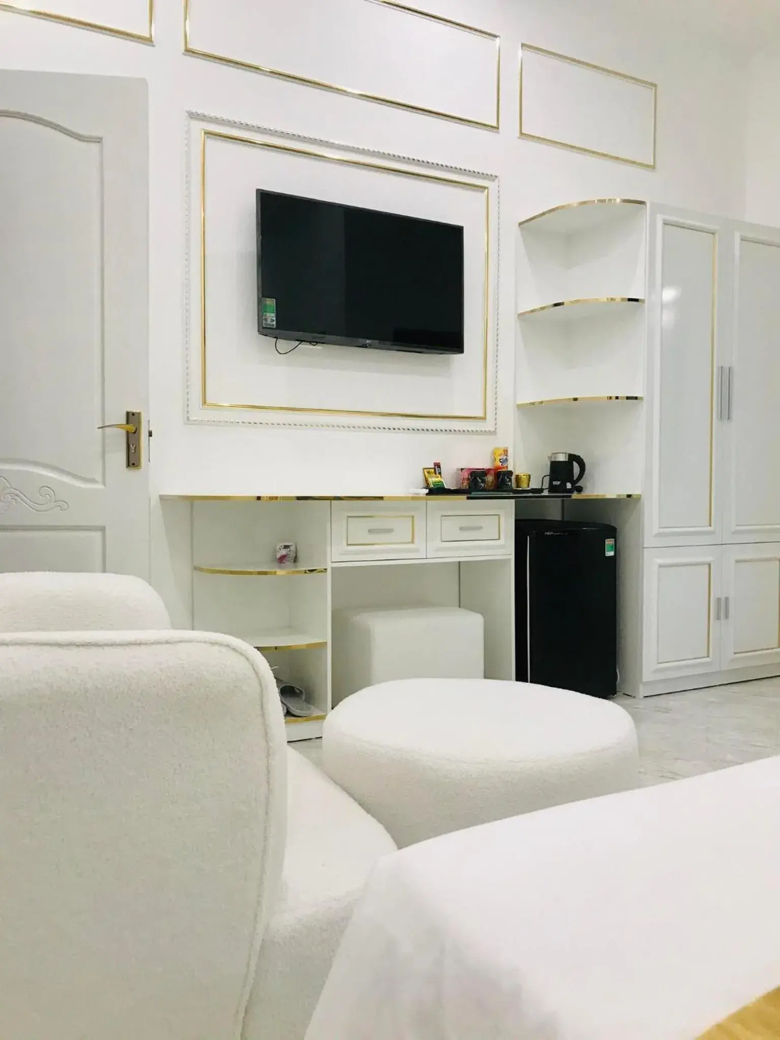 Superior Queen Room in Paradise Hotel & Homestay access alley 100m Superior Queen Room in Paradise Hotel & Homestay access alley 100m