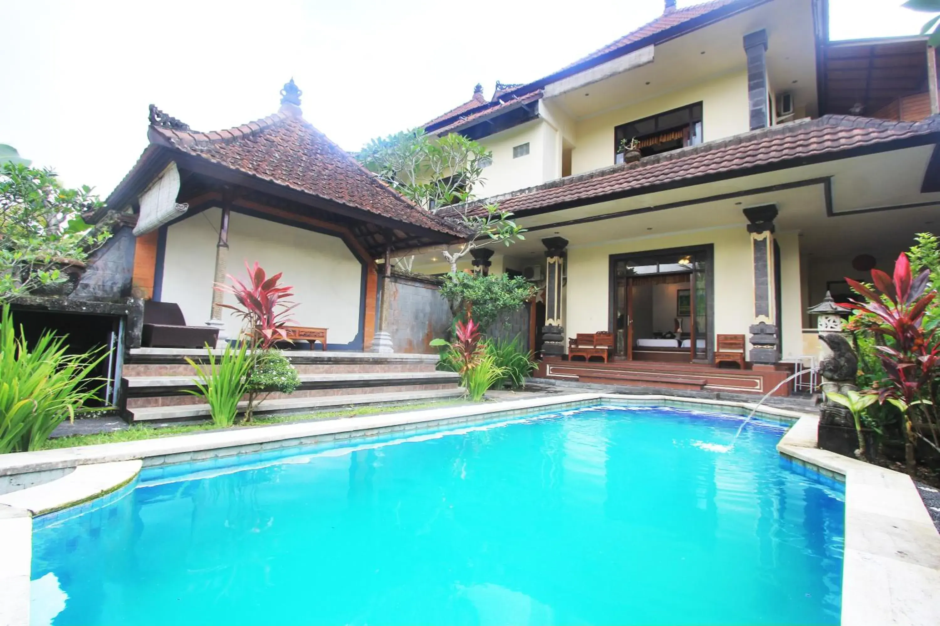 Deluxe Double or Twin Room with Pool Access in SUARA SIDHI Villa Ubud Bali Deluxe Double or Twin Room with Pool Access in SUARA SIDHI Villa Ubud Bali