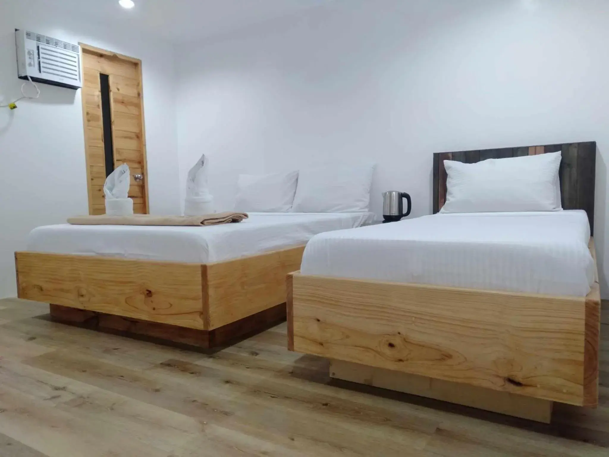 Deluxe Double Room in M LILOAN PENSION HOUSE Deluxe Double Room in M LILOAN PENSION HOUSE