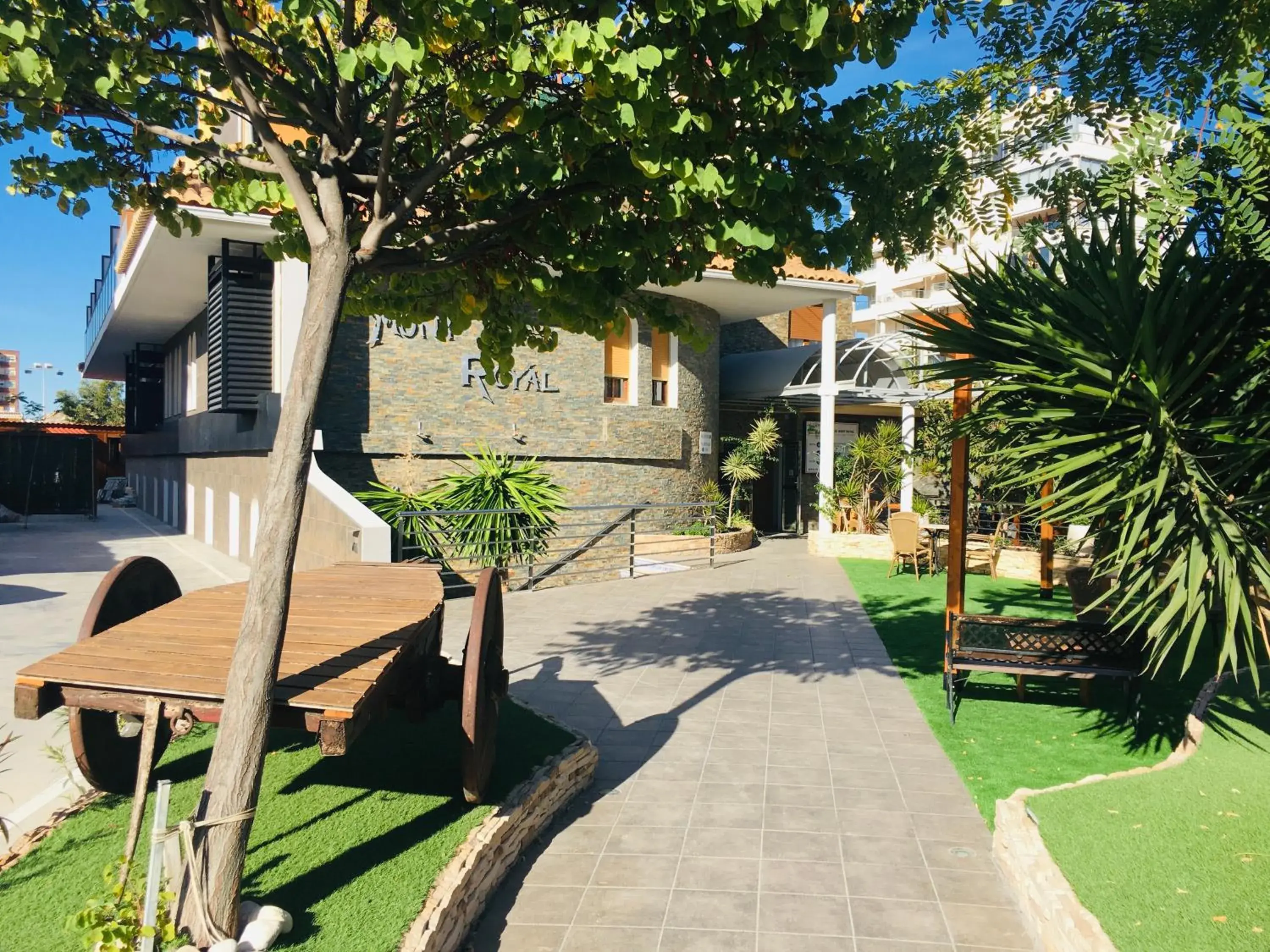 Hostal Mont Royal Hostal Mont Royal