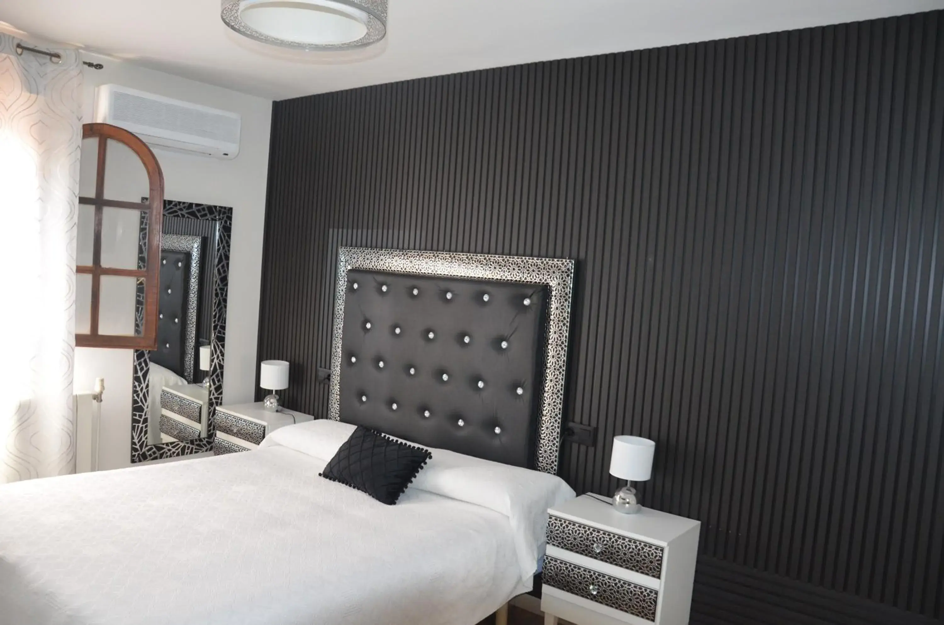 Deluxe Double Room with Balcony in Hostal Mont Royal Deluxe Double Room with Balcony in Hostal Mont Royal