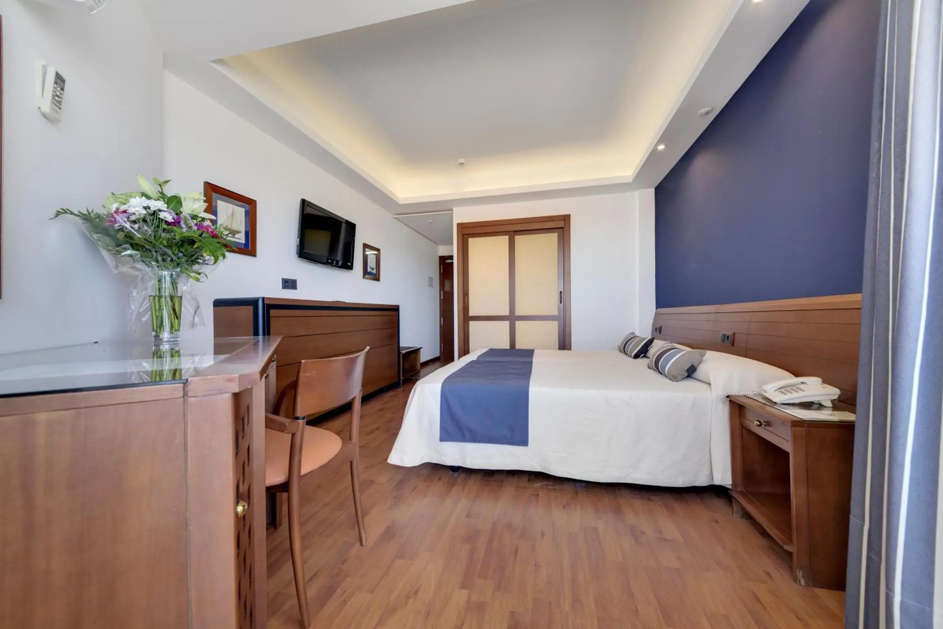 Double or Twin Room with Extra Bed with Sea View (2 Adults + 1 Child) in Hotel Puerto Bahía & Spa Double or Twin Room with Extra Bed with Sea View (2 Adults + 1 Child) in Hotel Puerto Bahía & Spa