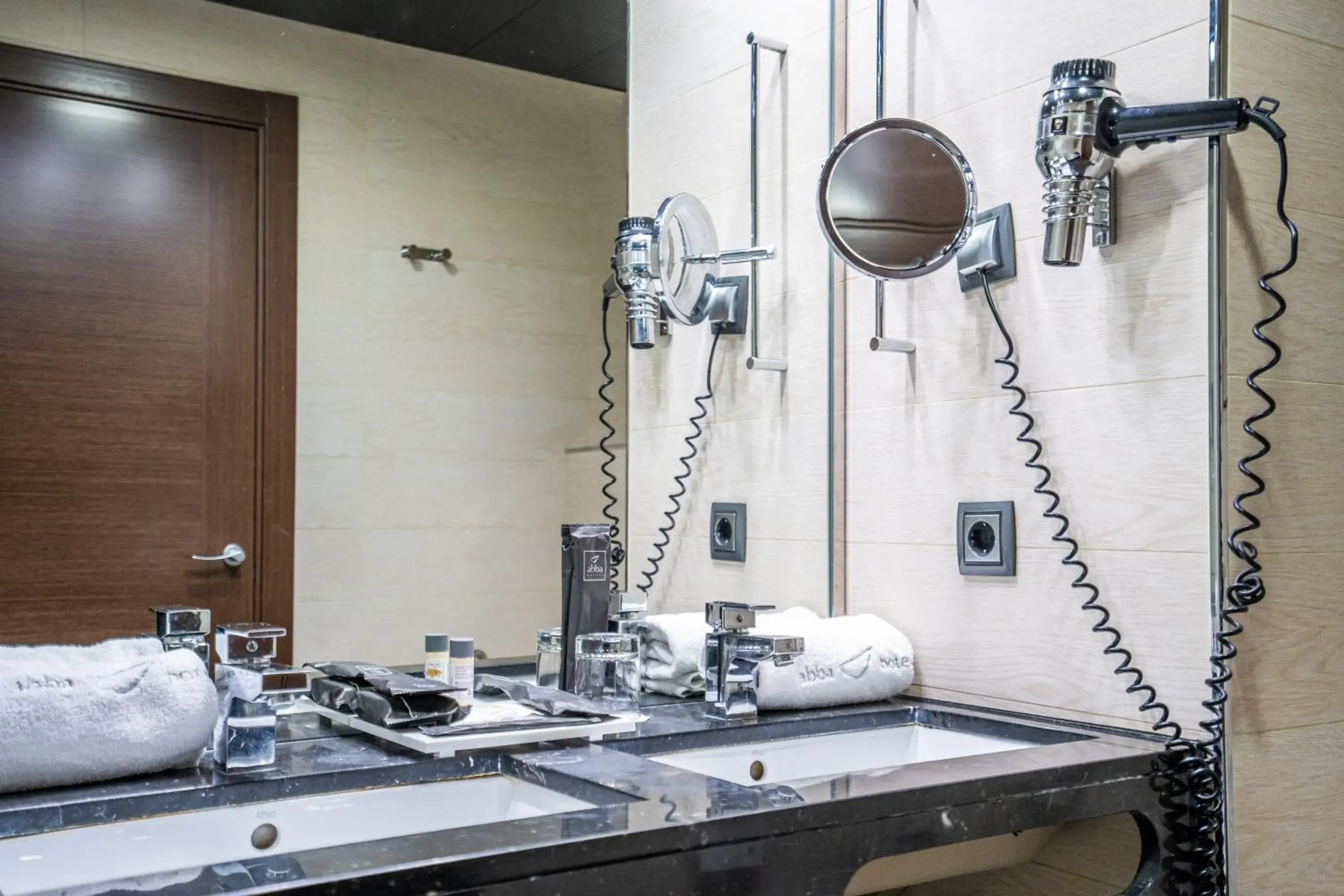 Double or Twin Room in Abba Huesca Double or Twin Room in Abba Huesca