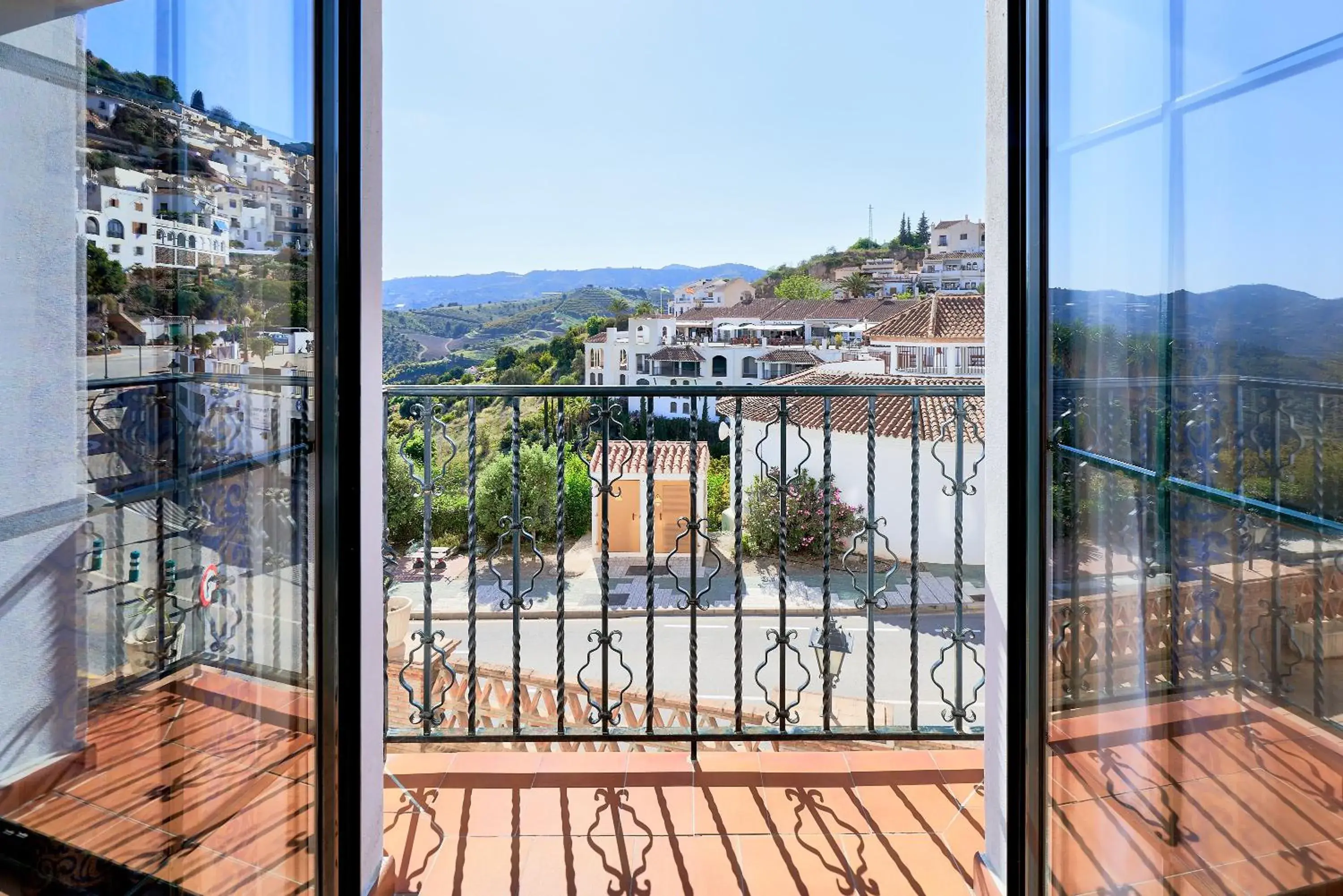 Classic Room with Balcony in Hotel Villa Frigiliana Classic Room with Balcony in Hotel Villa Frigiliana