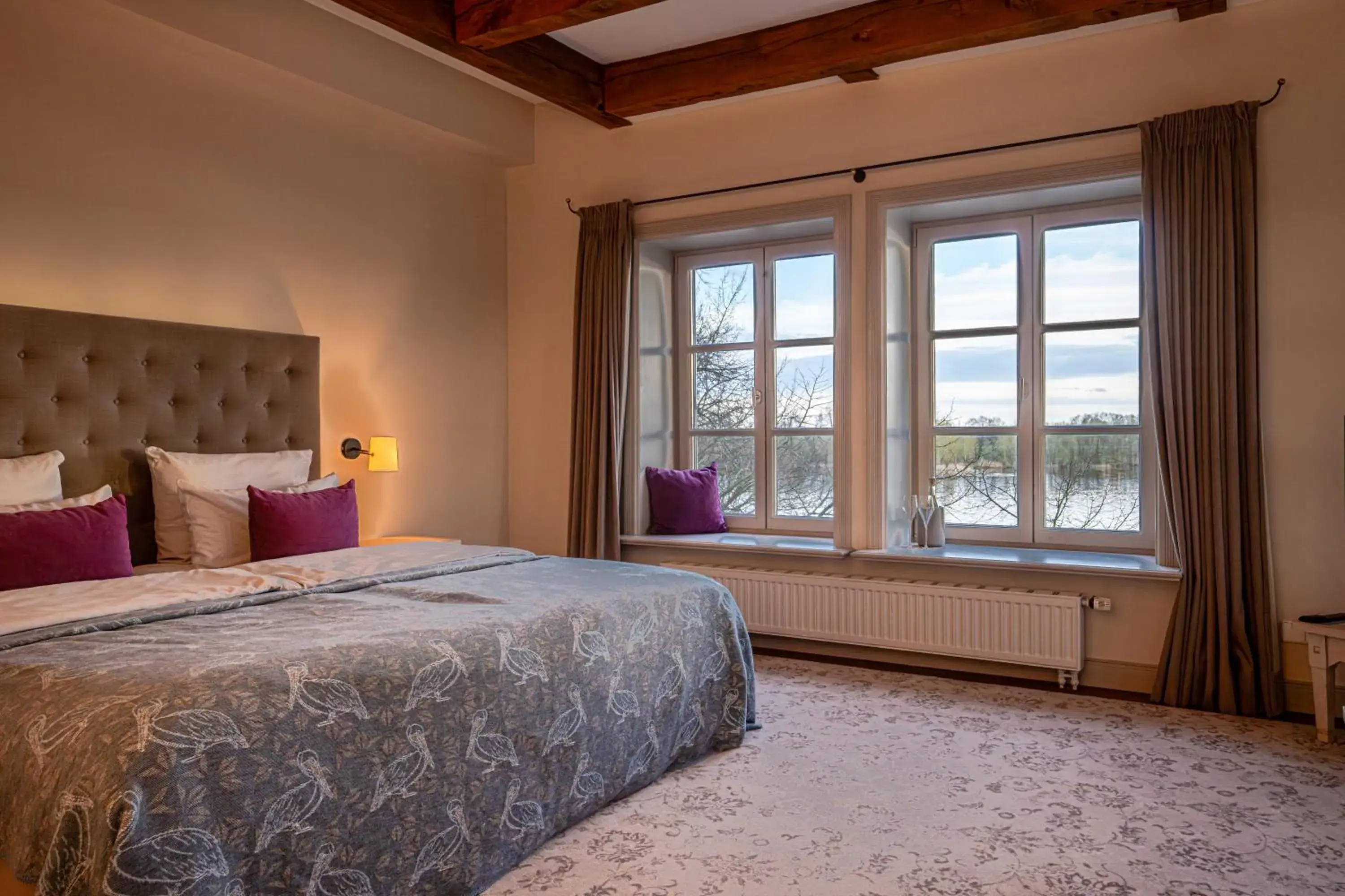 Superior Double Room with river-view in Traditionshaus by Zollenspieker Fährhaus Superior Double Room with river-view in Traditionshaus by Zollenspieker Fährhaus