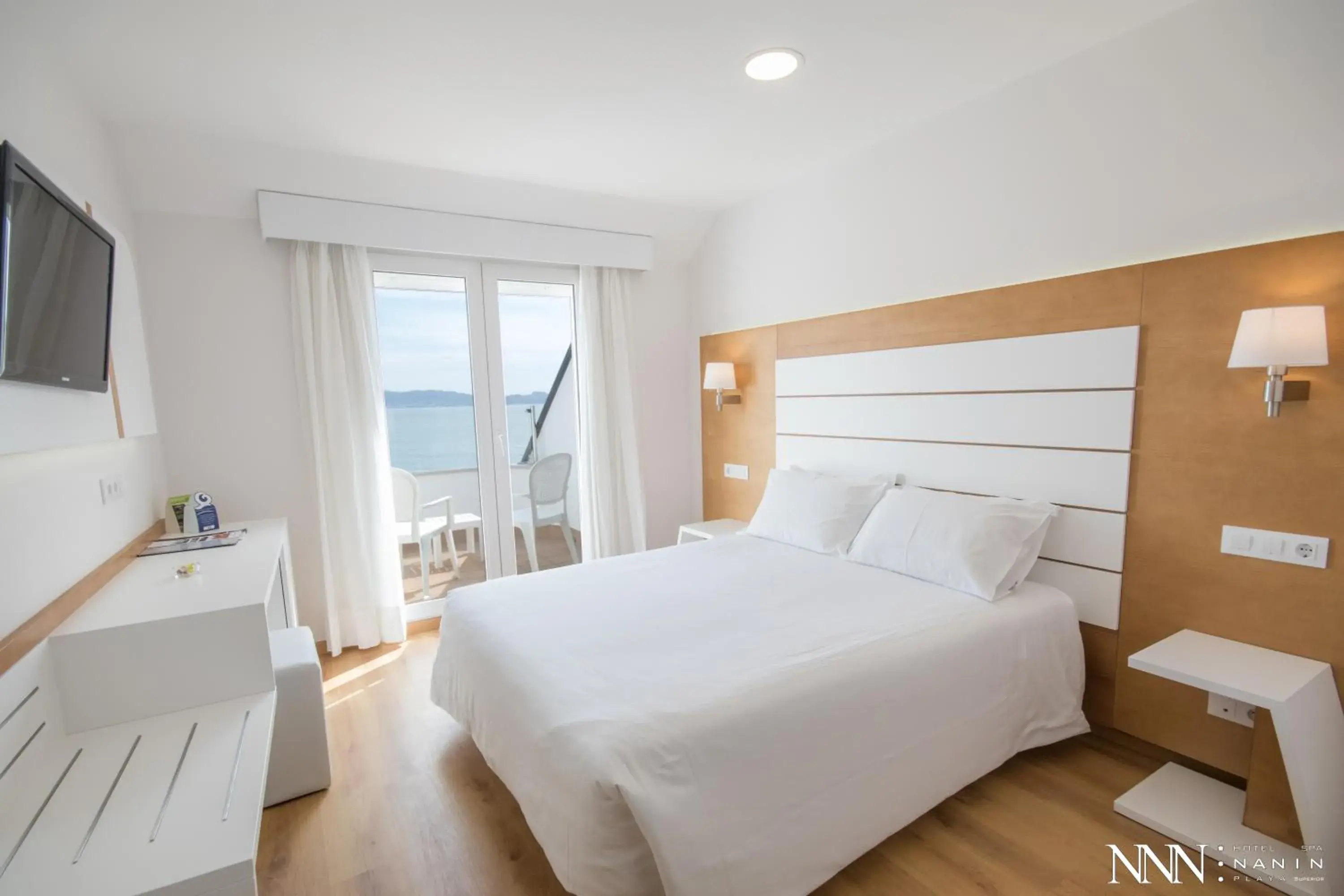 Twin Room with Sea View and Spa Access (1 or 2 beds) in Hotel Spa Nanin Playa Twin Room with Sea View and Spa Access (1 or 2 beds) in Hotel Spa Nanin Playa