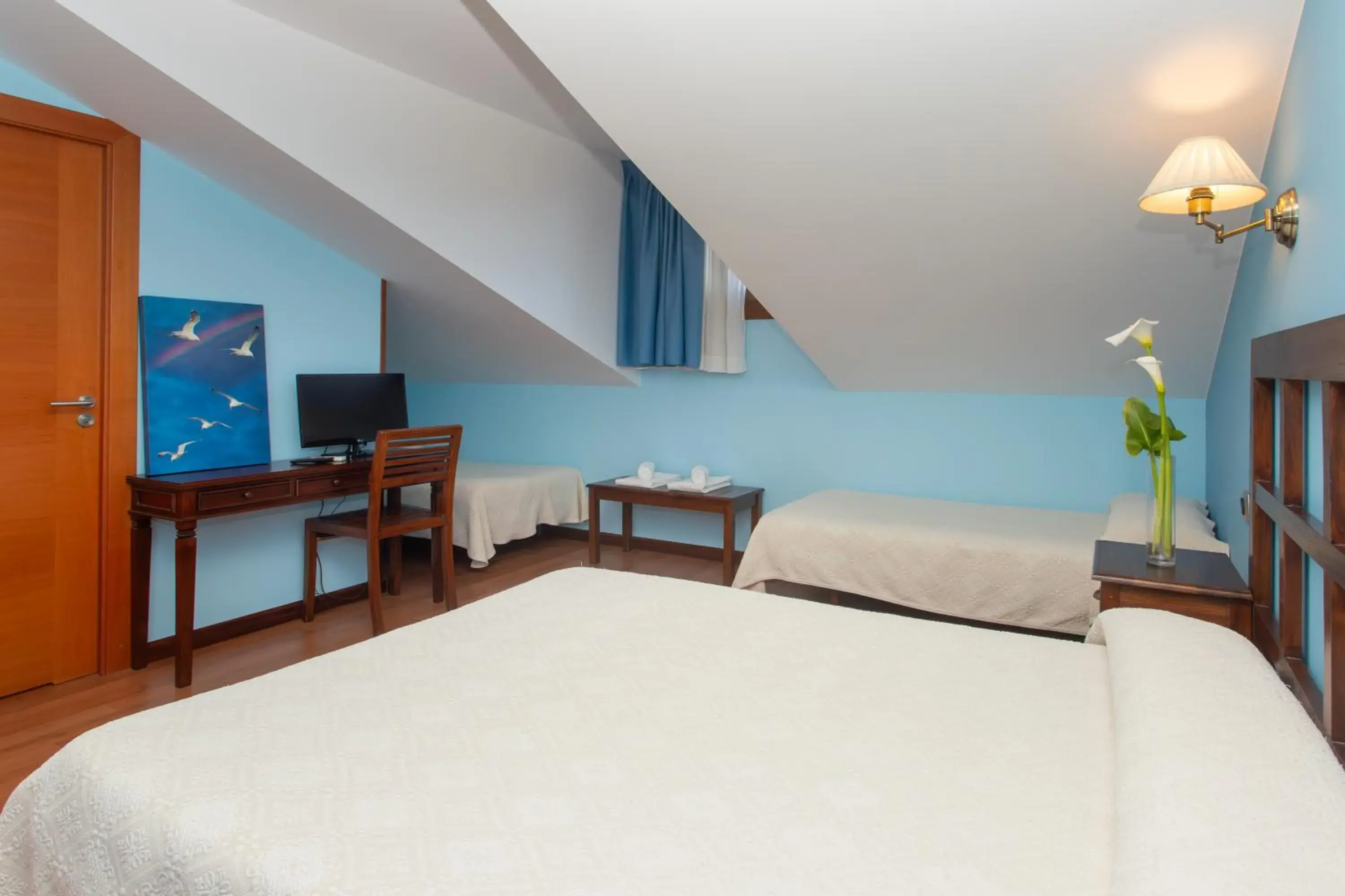 Quadruple Room in Hotel Bufon de Arenillas Quadruple Room in Hotel Bufon de Arenillas