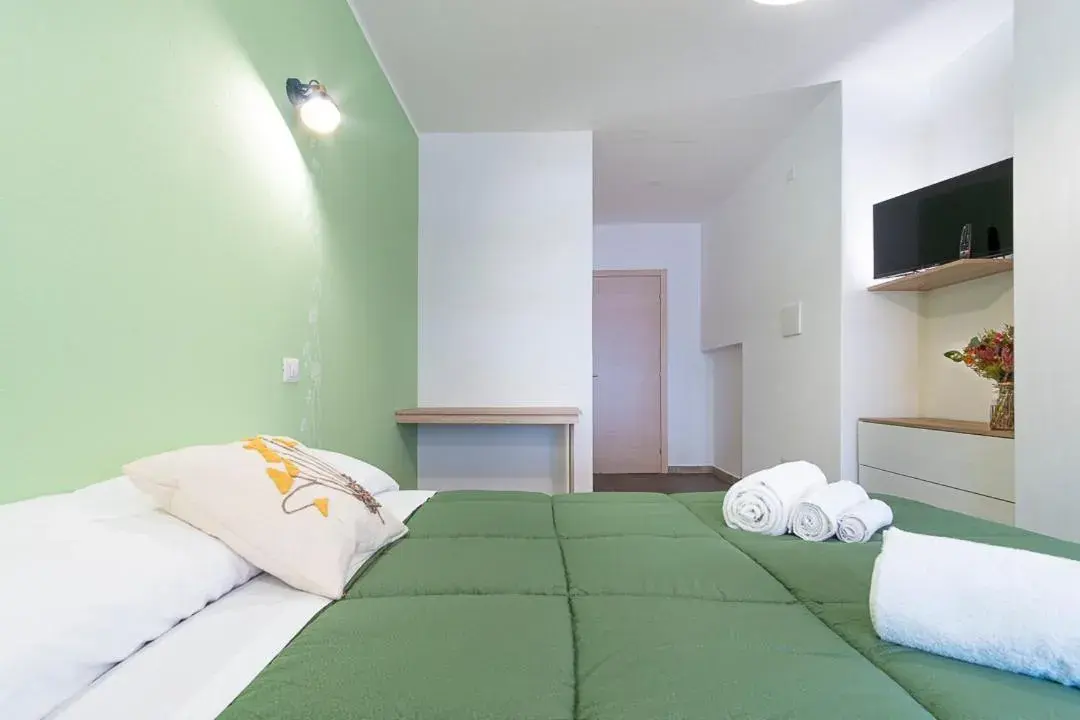 Deluxe Double Room with Balcony in Locanda Sighimi Deluxe Double Room with Balcony in Locanda Sighimi