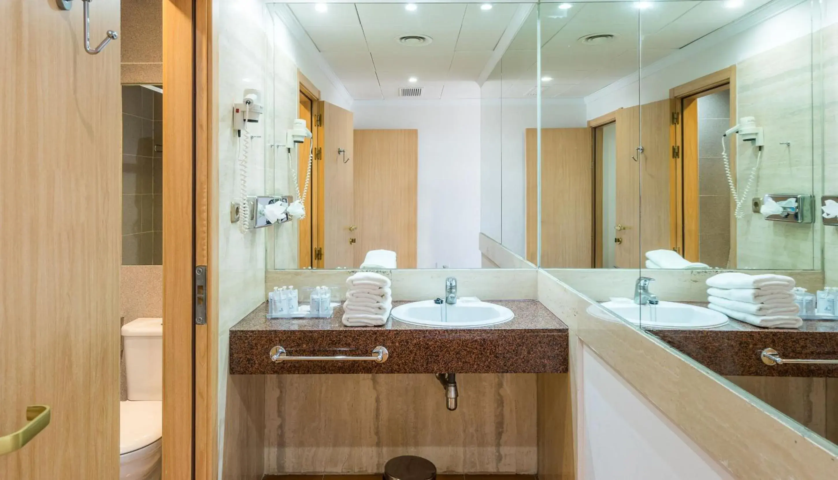 Double or Twin Room (2 Adults + 1 Child) in BLUESEA Costa Bastian Double or Twin Room (2 Adults + 1 Child) in BLUESEA Costa Bastian