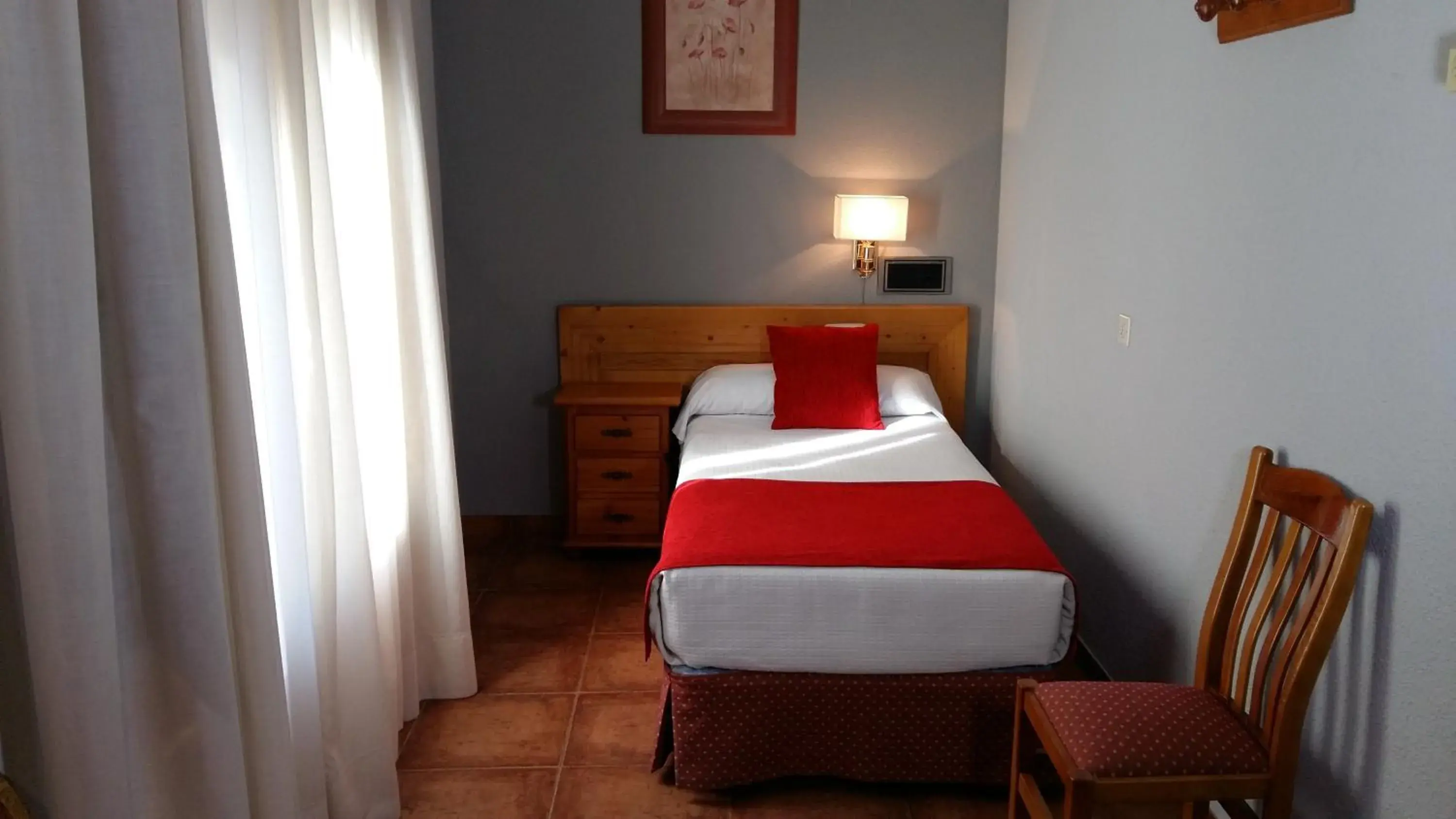 Single Room with Bathroom in Hotel Real De Toledo Single Room with Bathroom in Hotel Real De Toledo