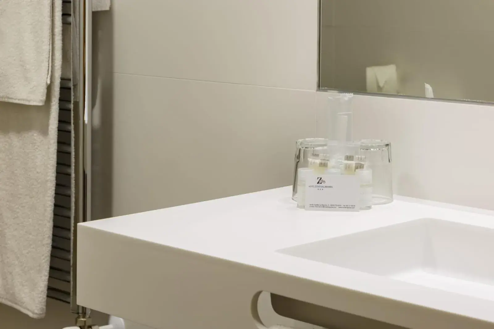 Single Room in Hotel Zentral Mayoral Single Room in Hotel Zentral Mayoral