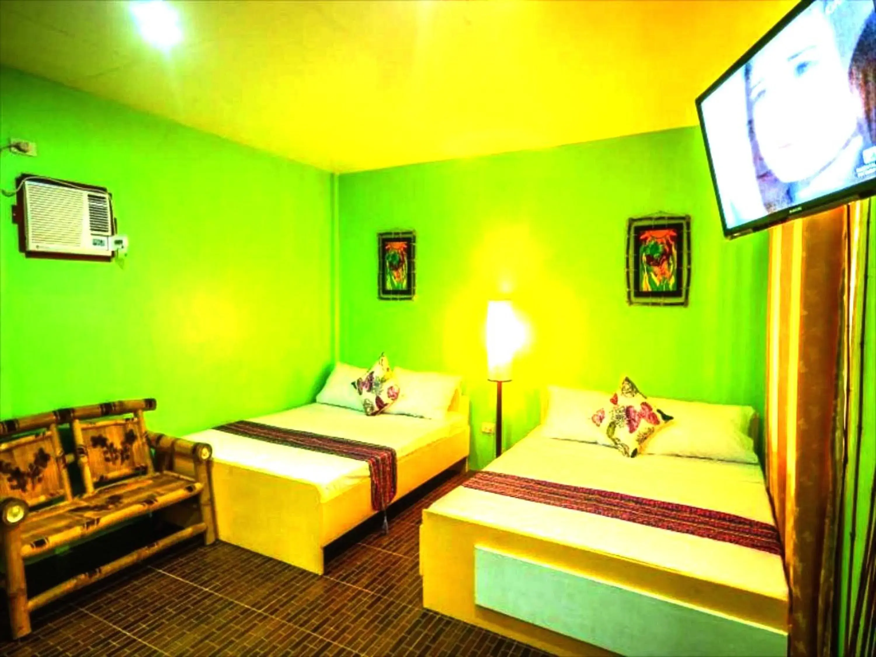 Superior Family Room in OYO 622 Butterfly Totem Guesthouse Superior Family Room in OYO 622 Butterfly Totem Guesthouse