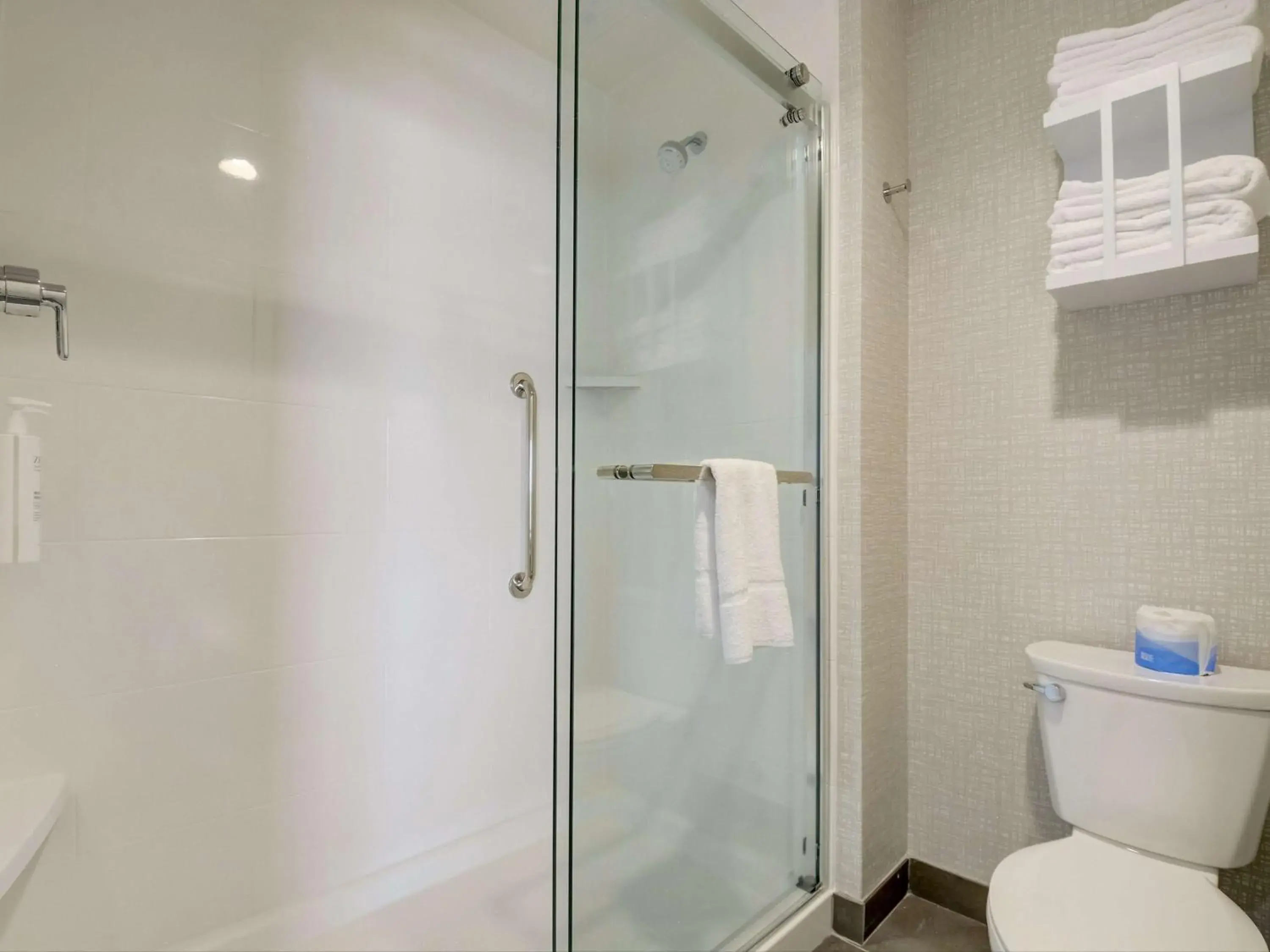 Queen Room with Two Queen Beds and View in Hampton Inn & Suites Williamstown Ark Encounter, Ky Queen Room with Two Queen Beds and View in Hampton Inn & Suites Williamstown Ark Encounter, Ky