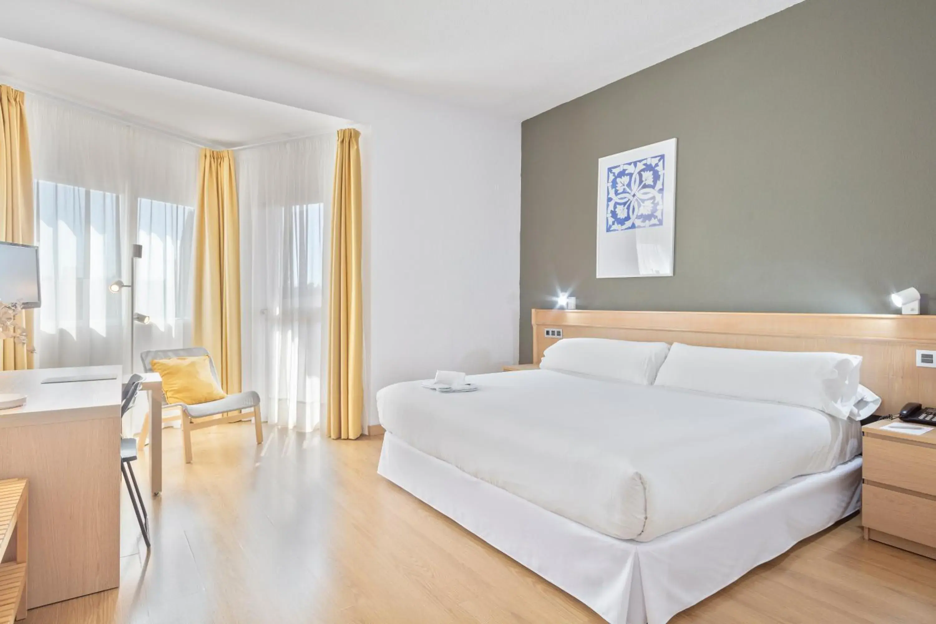 Queen Room in Hotel TRH La Motilla Queen Room in Hotel TRH La Motilla