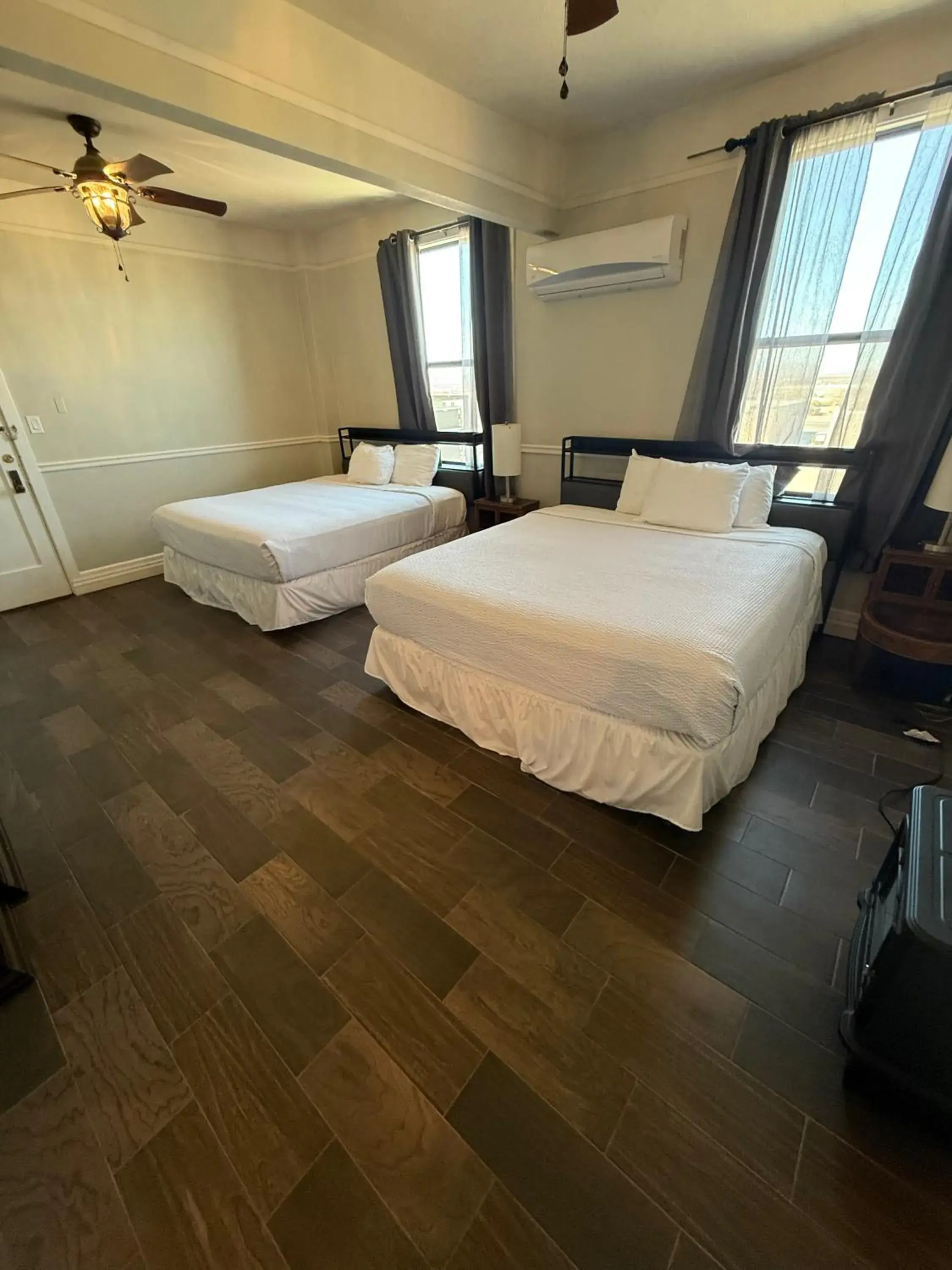 One-Bedroom Apartment in The Gadsden Hotel One-Bedroom Apartment in The Gadsden Hotel