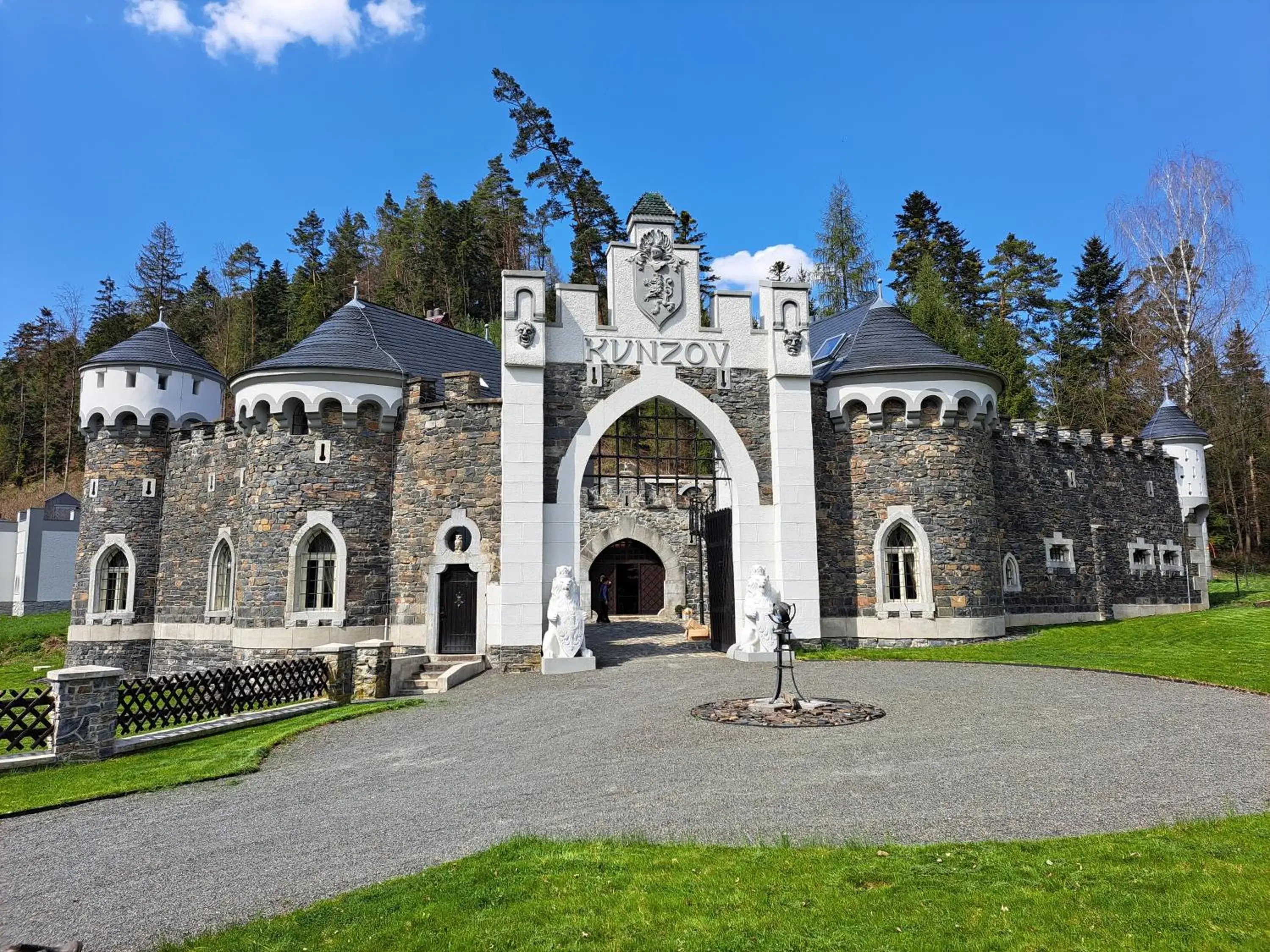 Hrad Kunzov Boutique Hotel & SPA & Restaurant Hrad Kunzov Boutique Hotel & SPA & Restaurant