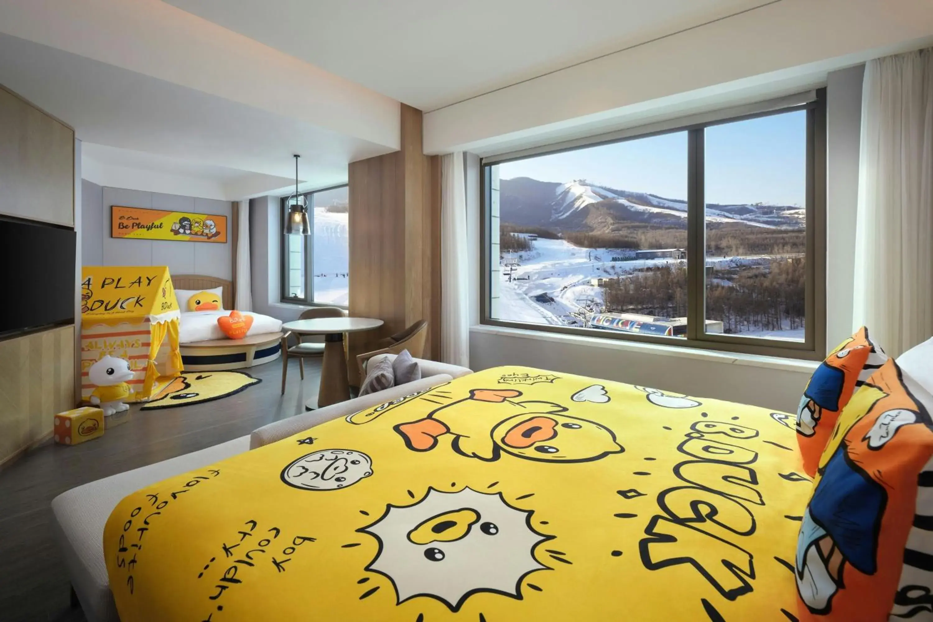 Family Twin Room with Forest View - Cartoon Theme in Courtyard by Marriott Chongli Family Twin Room with Forest View - Cartoon Theme in Courtyard by Marriott Chongli