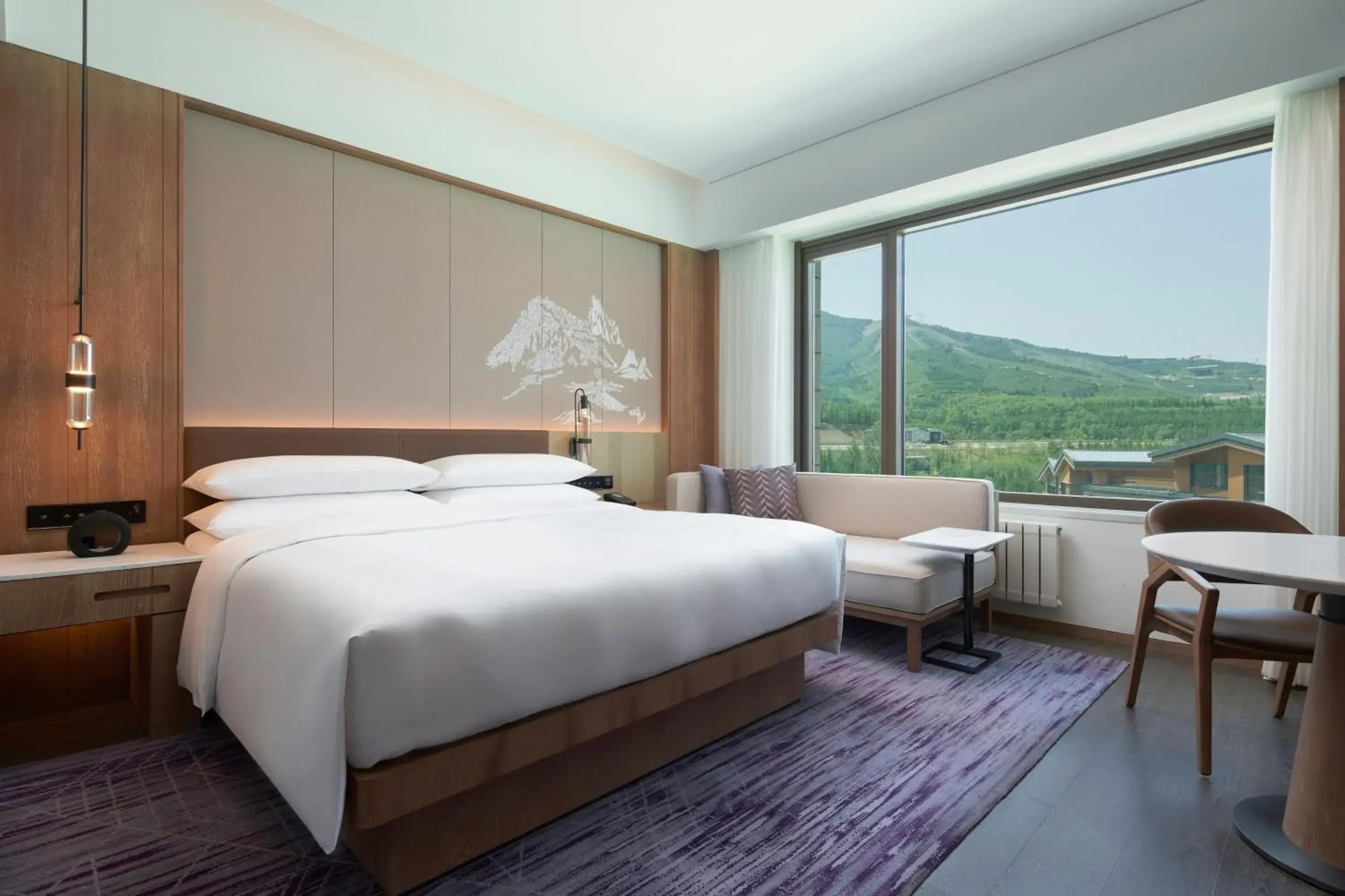 King Room with Forest View in Courtyard by Marriott Chongli King Room with Forest View in Courtyard by Marriott Chongli