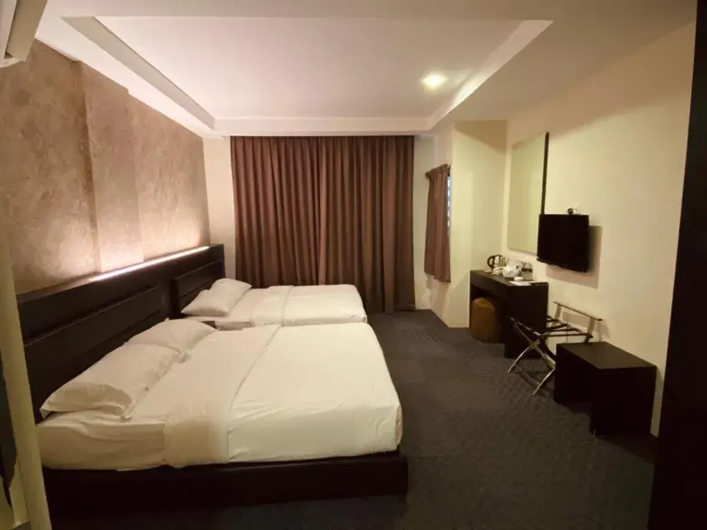 Triple Room in Just Hotel BP Triple Room in Just Hotel BP