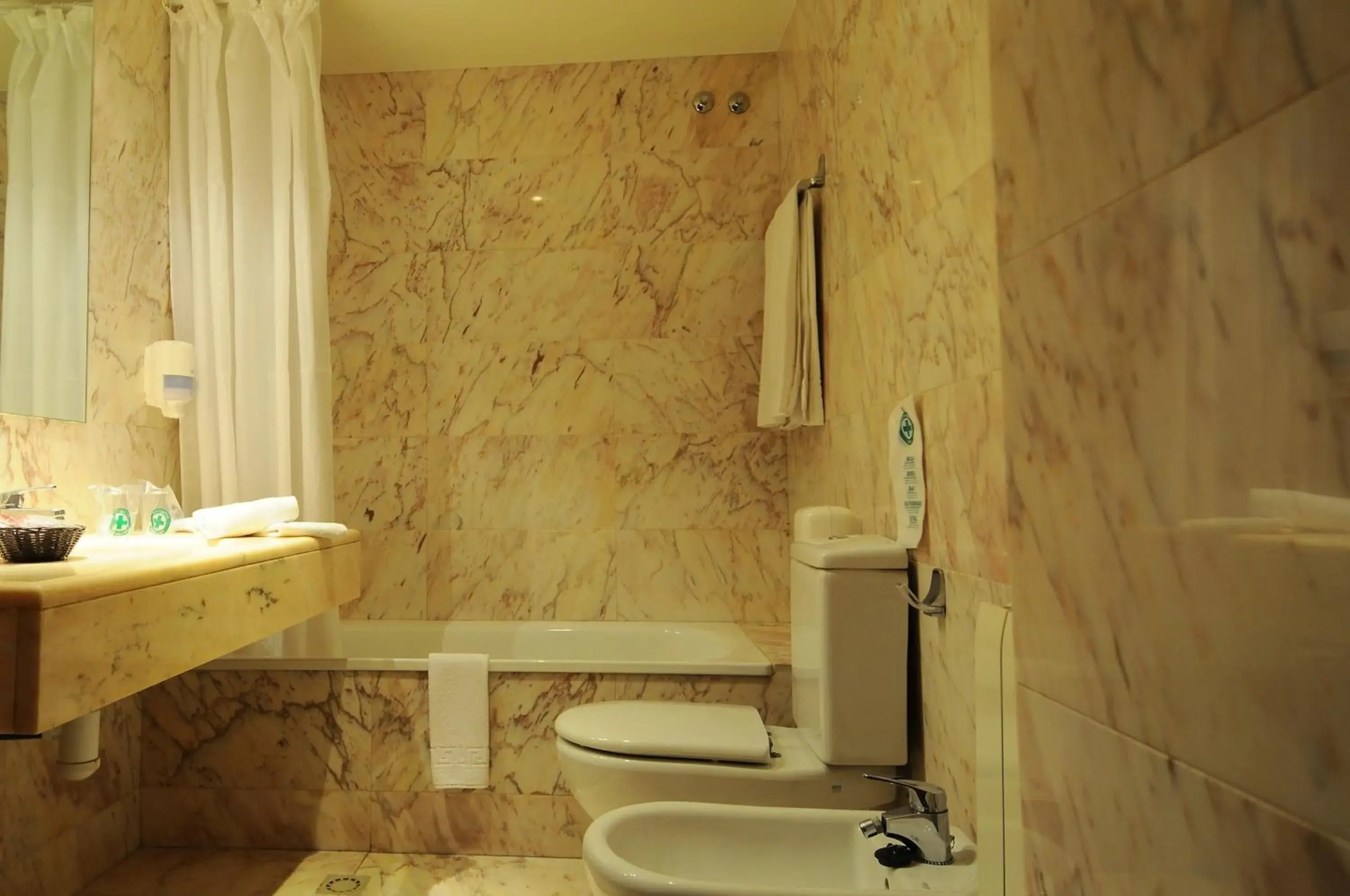 Junior Suite with Mountain View in ETH Pomer Junior Suite with Mountain View in ETH Pomer