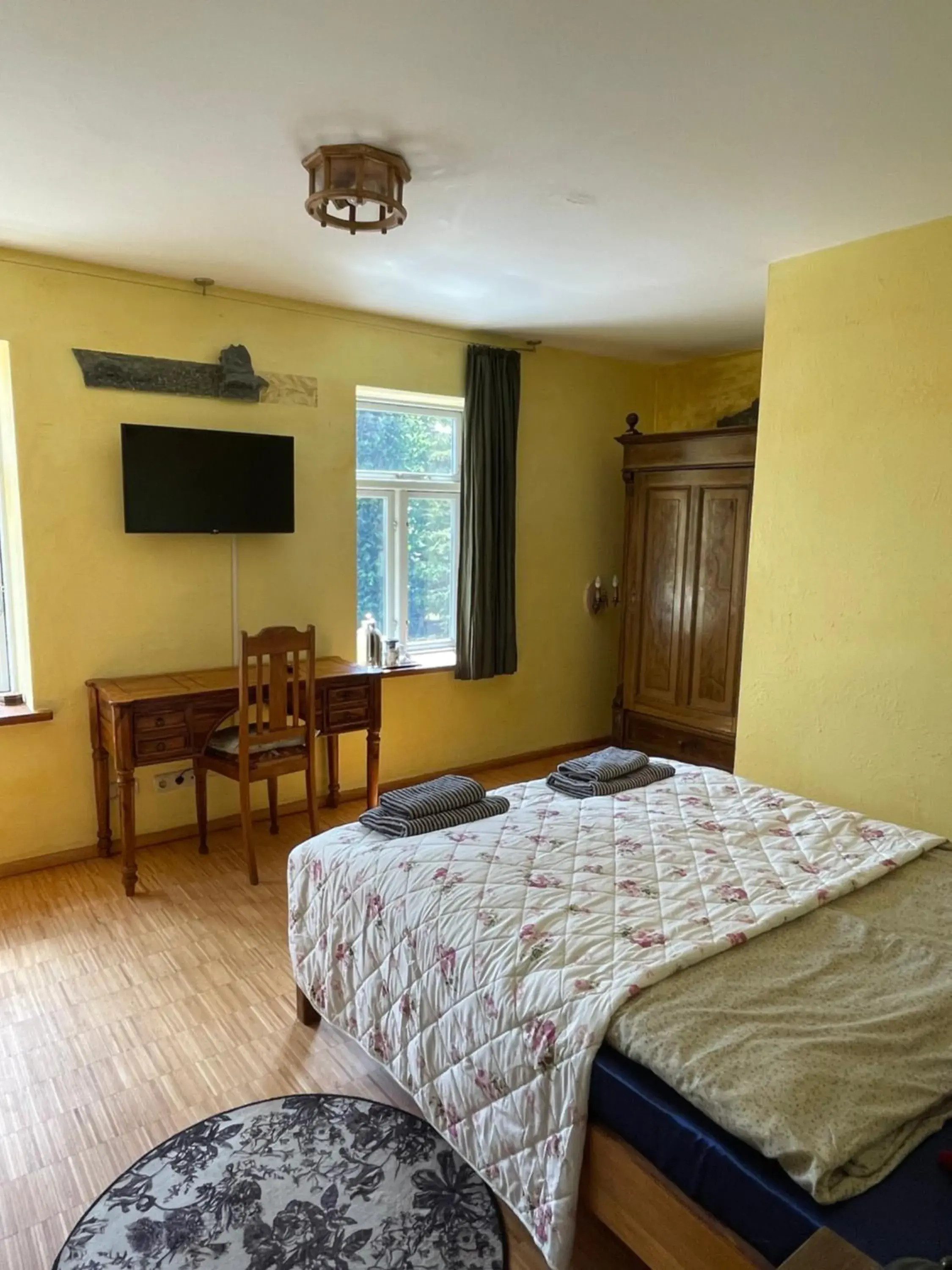 Double Room - single occupancy in Lindenhof ChezArtistes Double Room - single occupancy in Lindenhof ChezArtistes